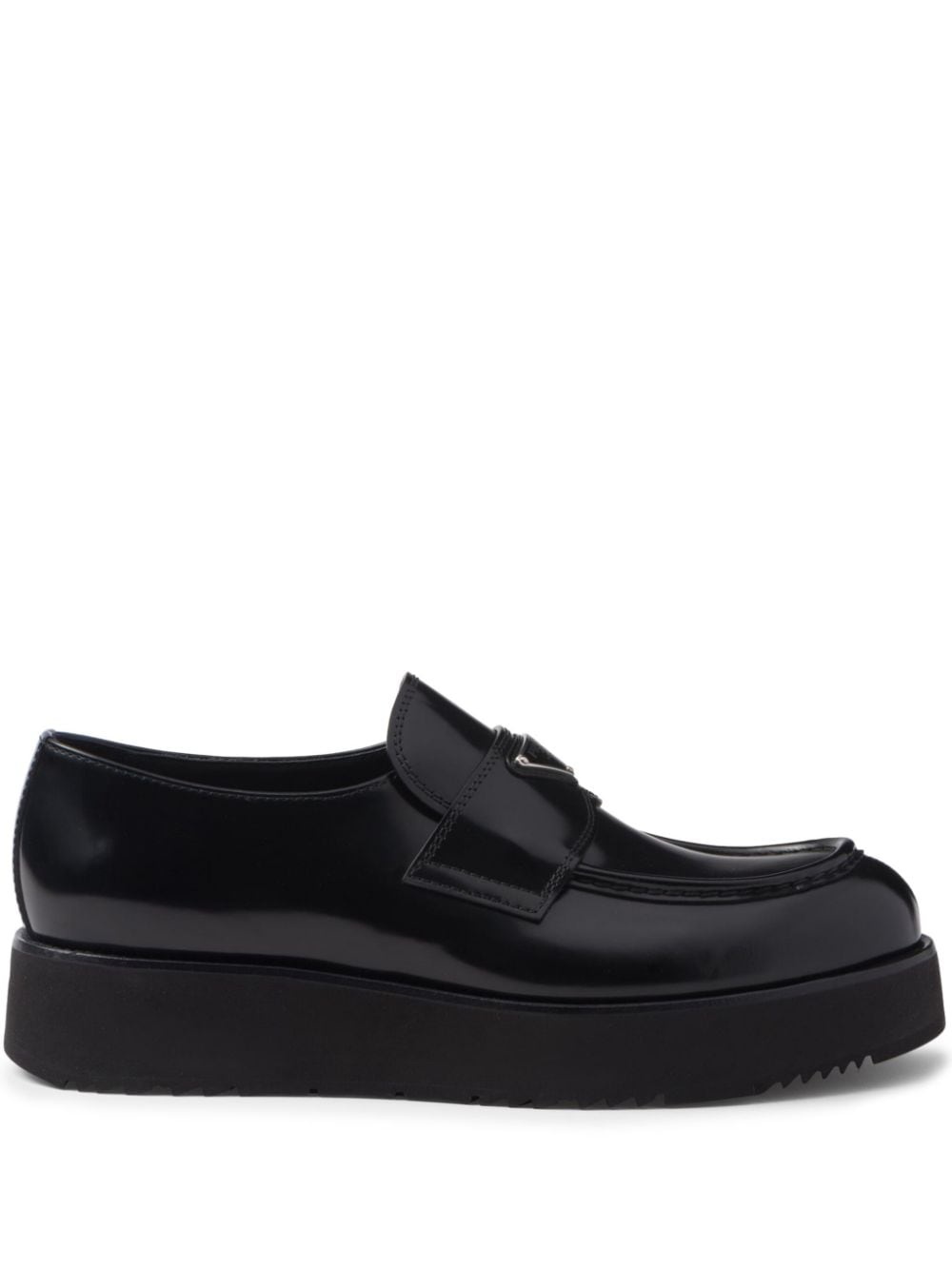 logo-plaque brushed leather loafers - 1