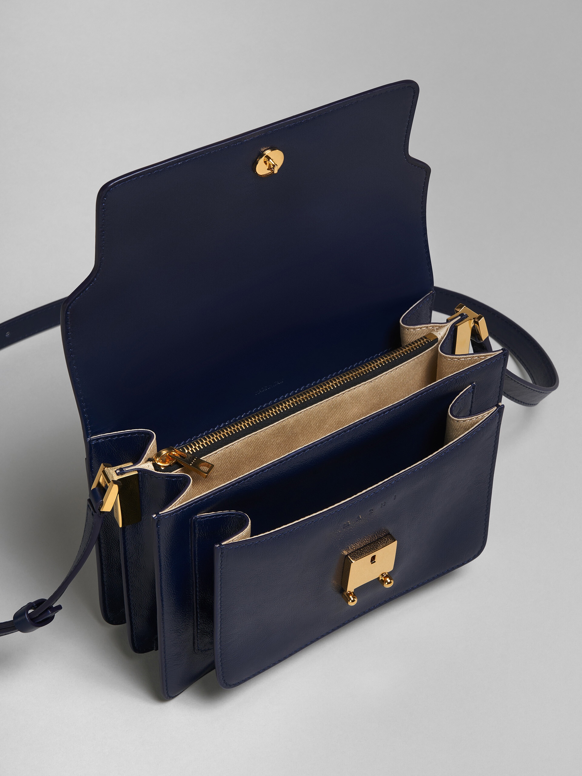 TRUNK SOFT MEDIUM BAG IN BLUE LEATHER - 4