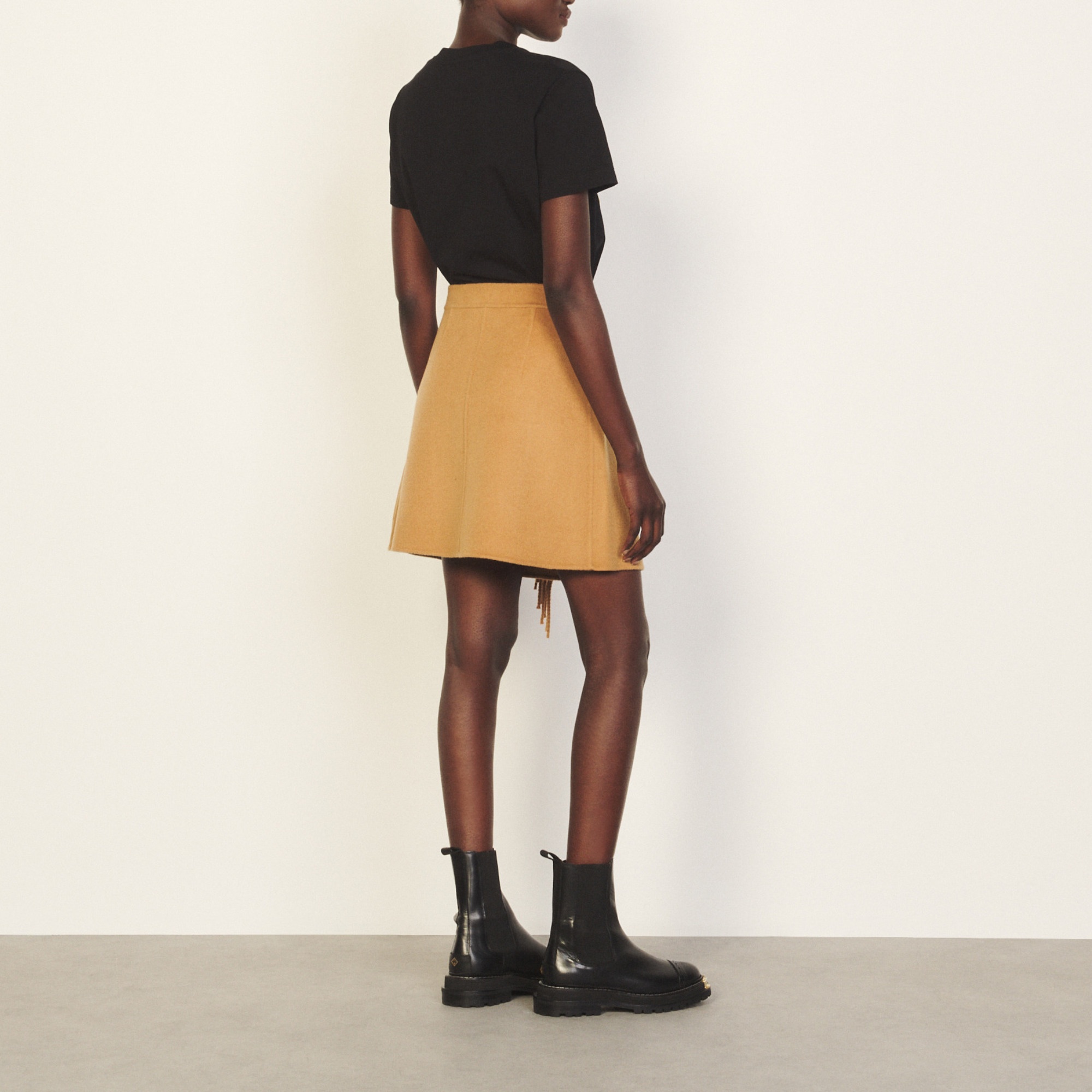 Short wool wrapover skirt - 2