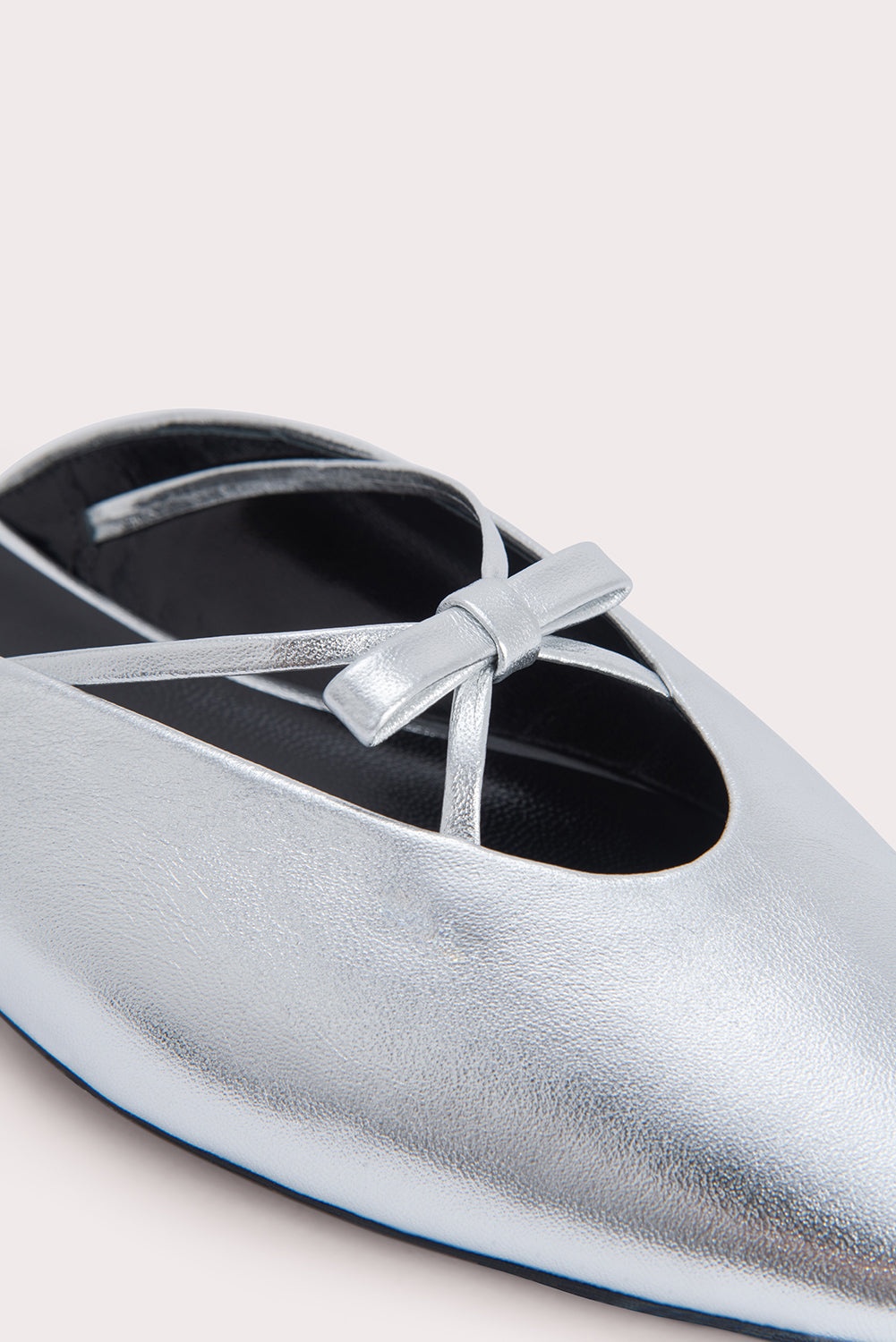 Finn Silver Metallic Leather - 2