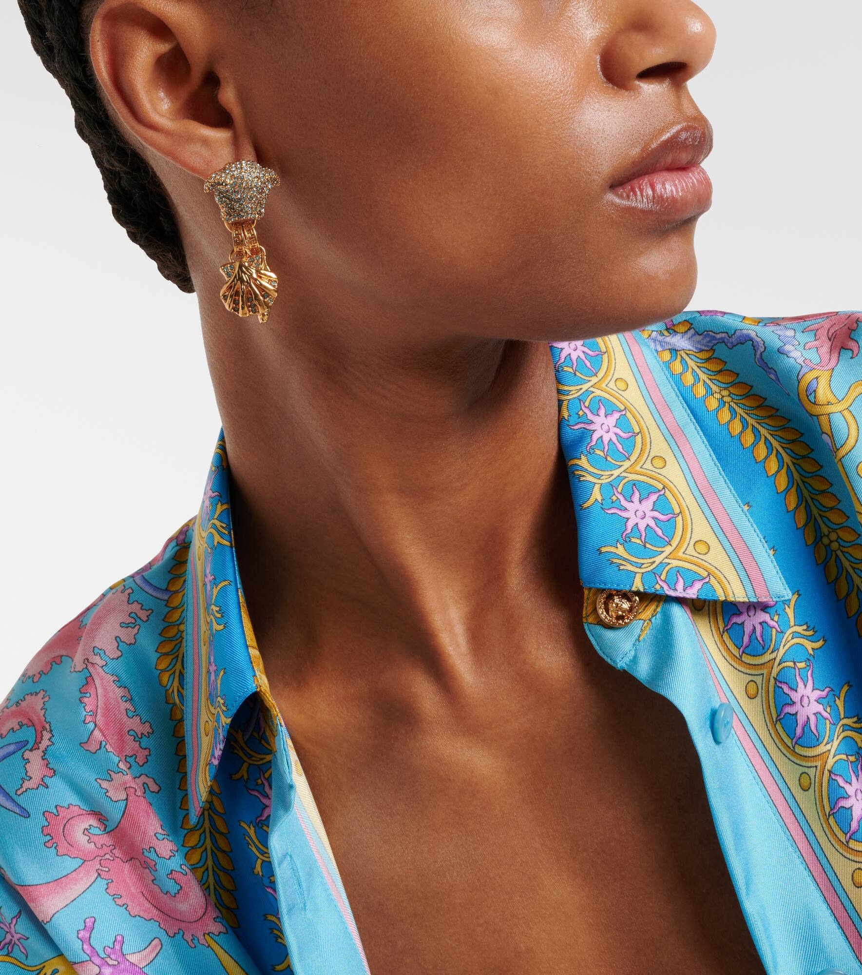 Medusa crystal-embellished drop earrings - 3