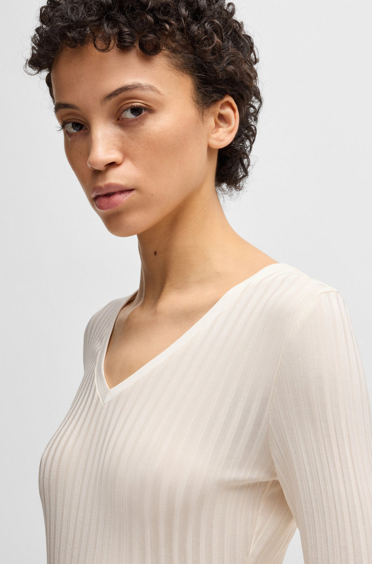 LONG-SLEEVED V-NECK TOP IN LUSTROUS RIBBED JERSEY - 5