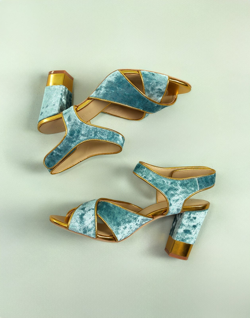 CYNTHIA ROWLEY Date Night Heels outlook