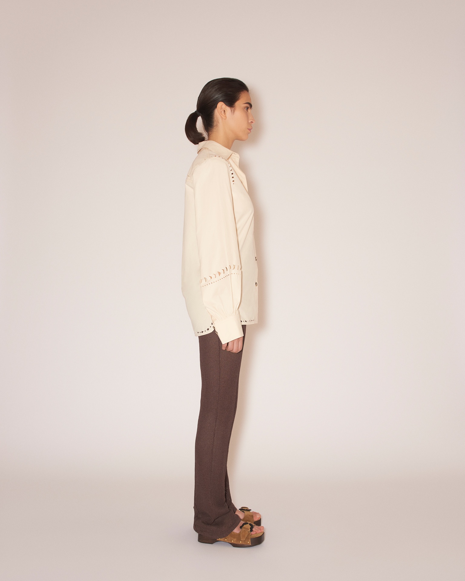 MOA - Heavy poplin laser-cut shirt - Creme - 4