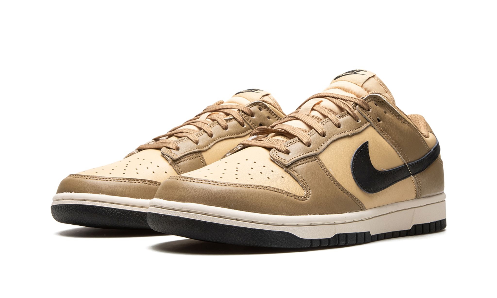 WMNS Dunk Low "Dark Driftwood" - 2