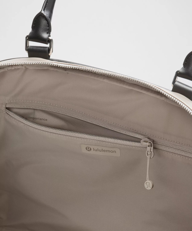 Bowler Duffle Bag 17L 4