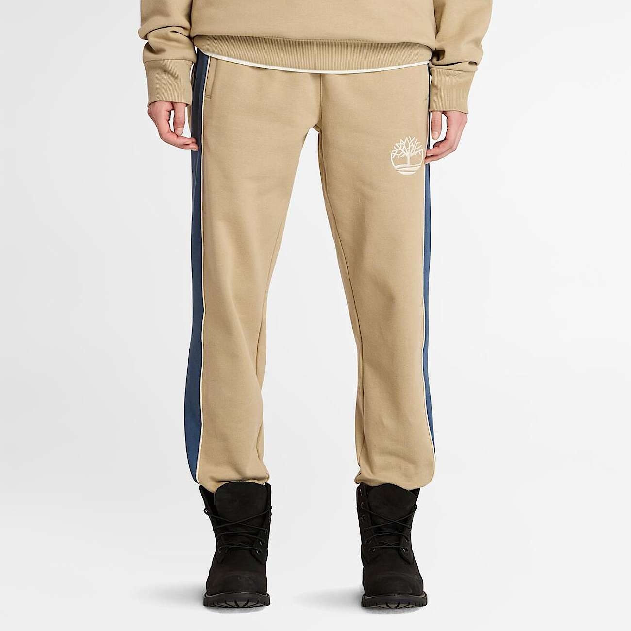 Cut-and-Sew Sweatpant - 4