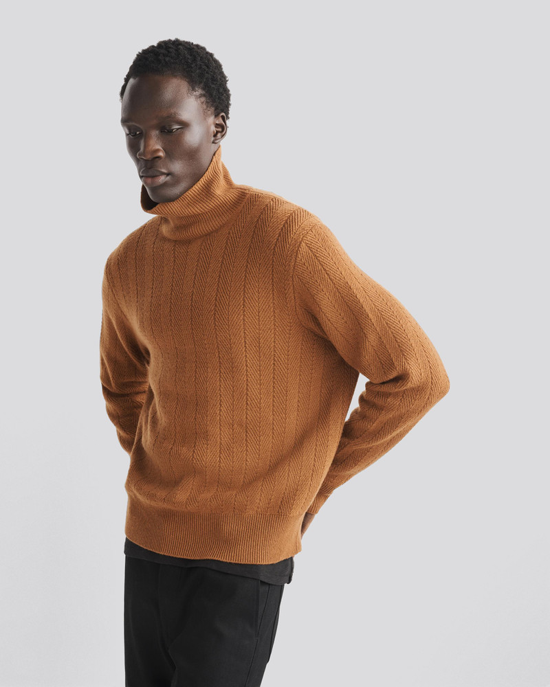 Durham Herringbone Cashmere Turtleneck
Relaxed Fit 6