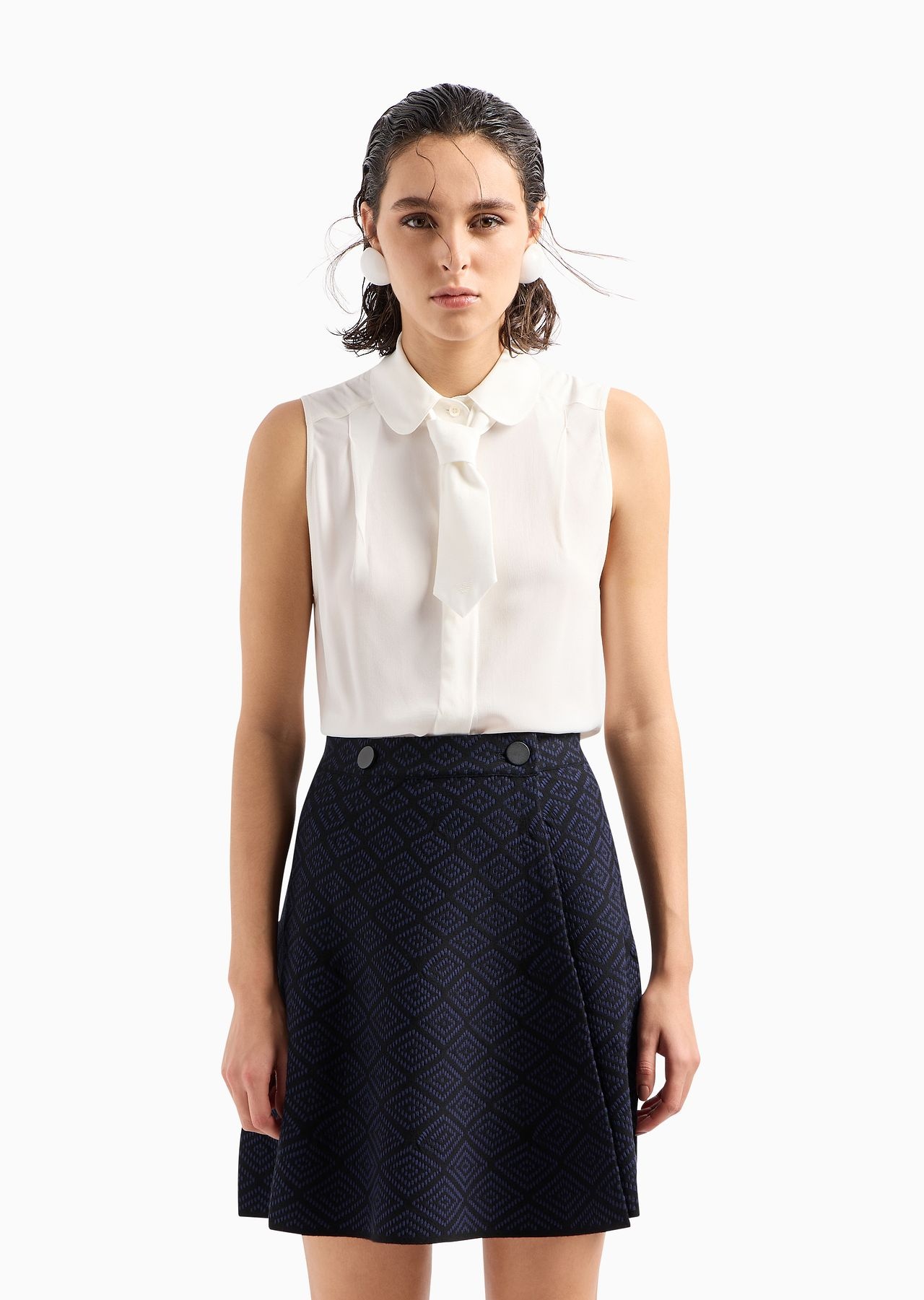 Flared wrap skirt in stretch knit with a jacquard motif - 2