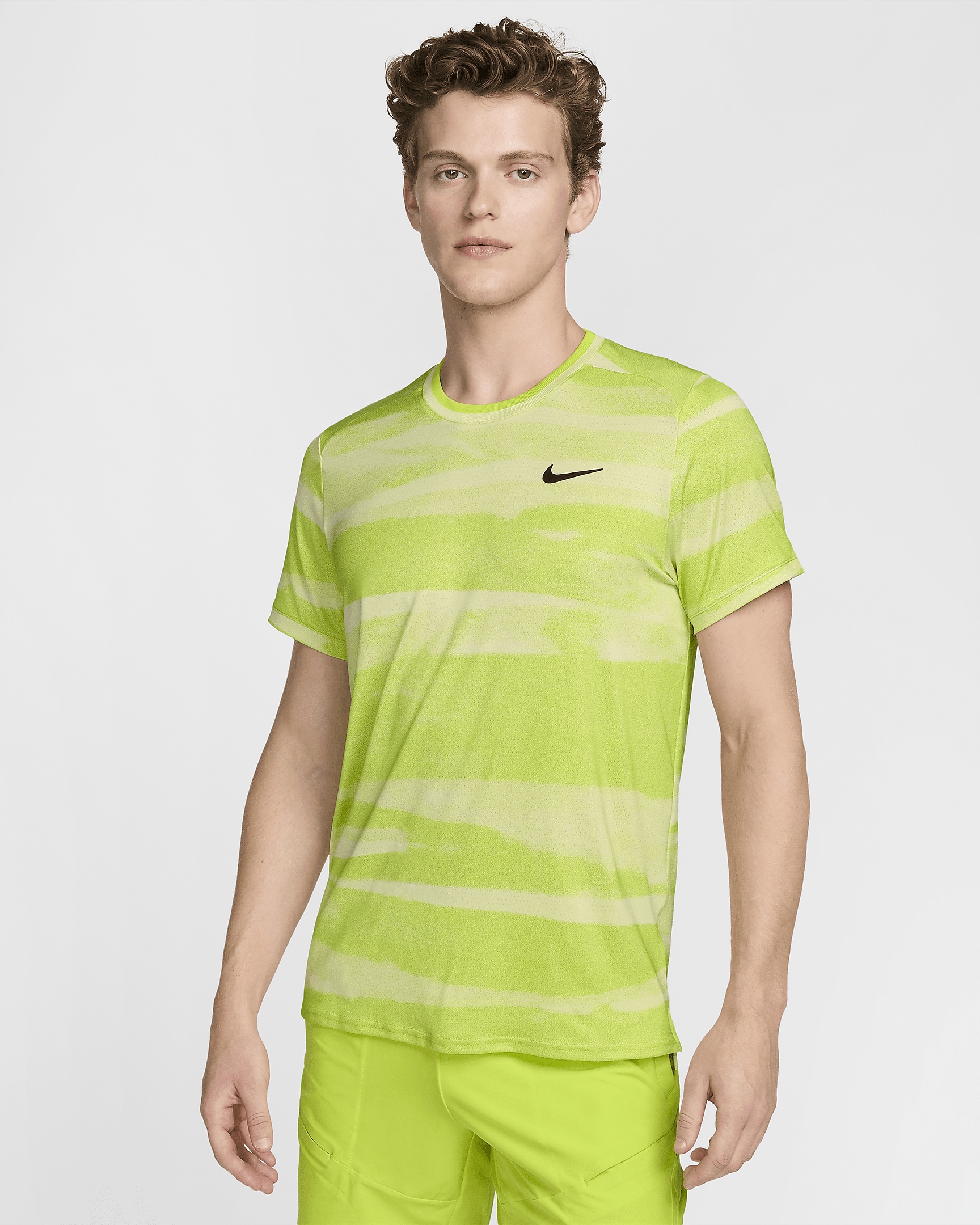 NikeCourt Advantage Men's Dri-FIT Tennis Top - 1