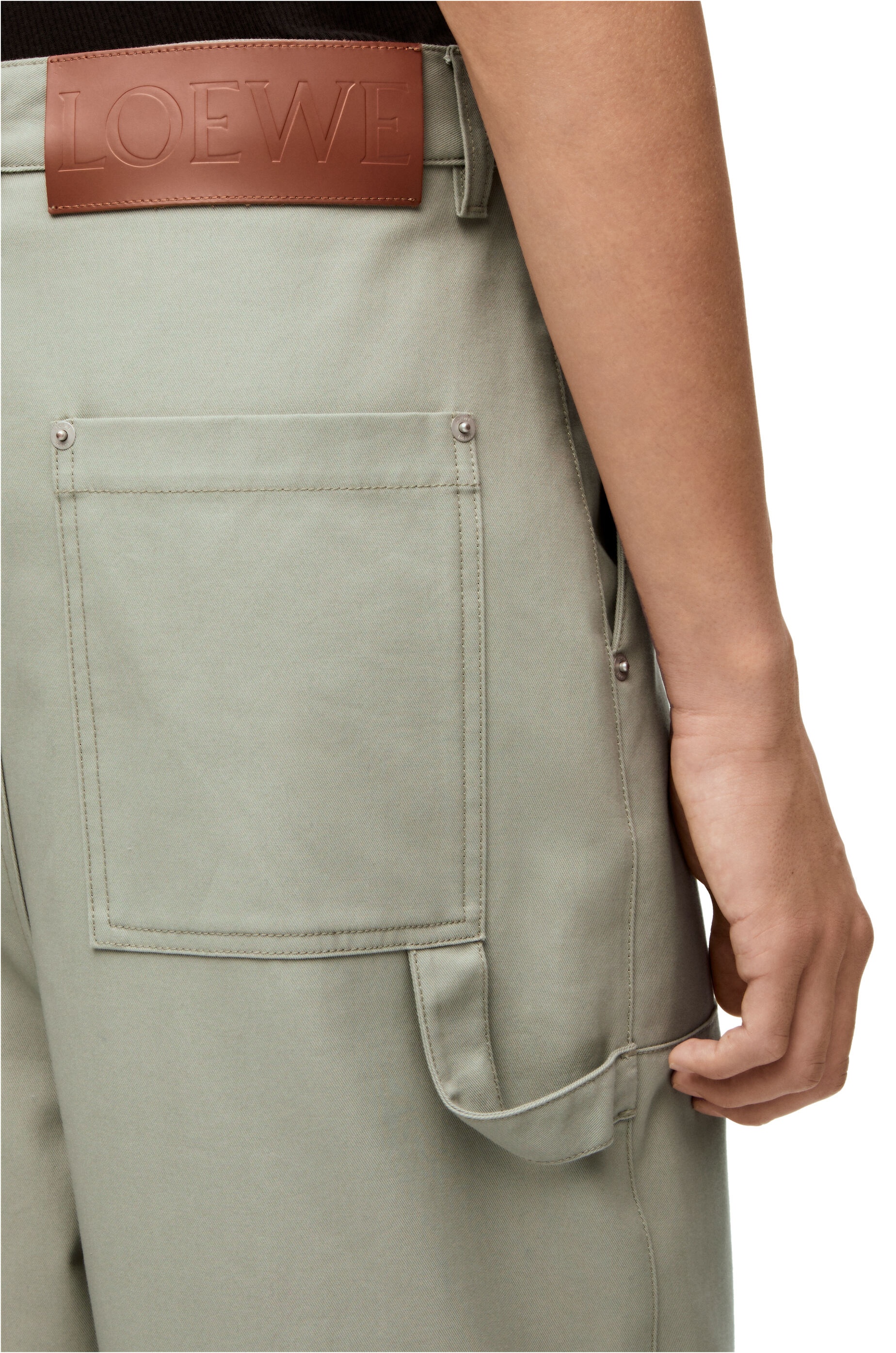 Low crotch trousers in cotton - 5