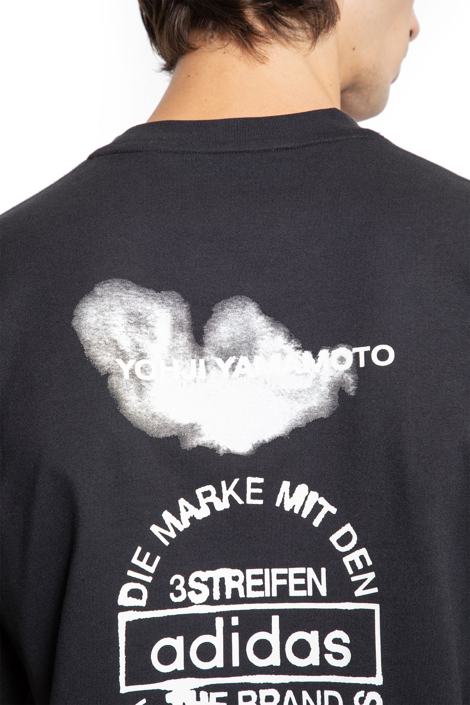 Graphic-T-Shirt - 4