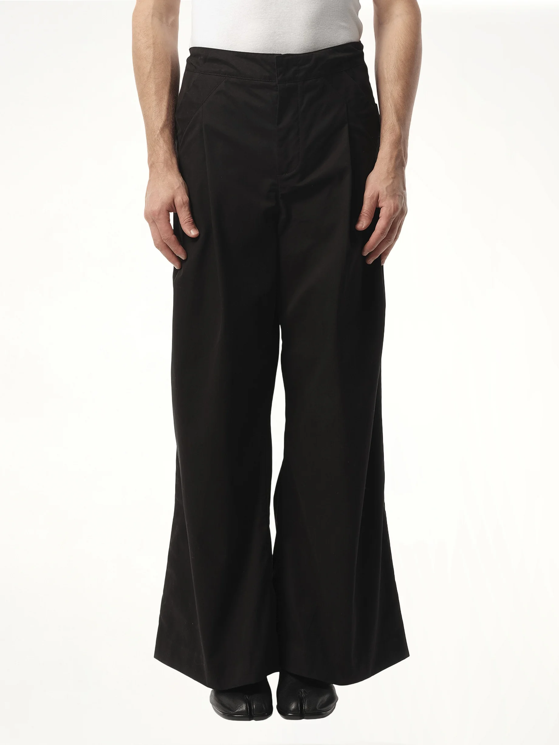 Wares Pant in Black - 1