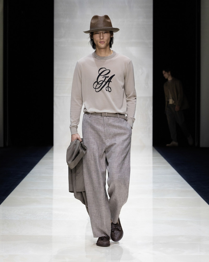 VIRGIN-WOOL, CREW-NECK JUMPER WITH LOGO 7