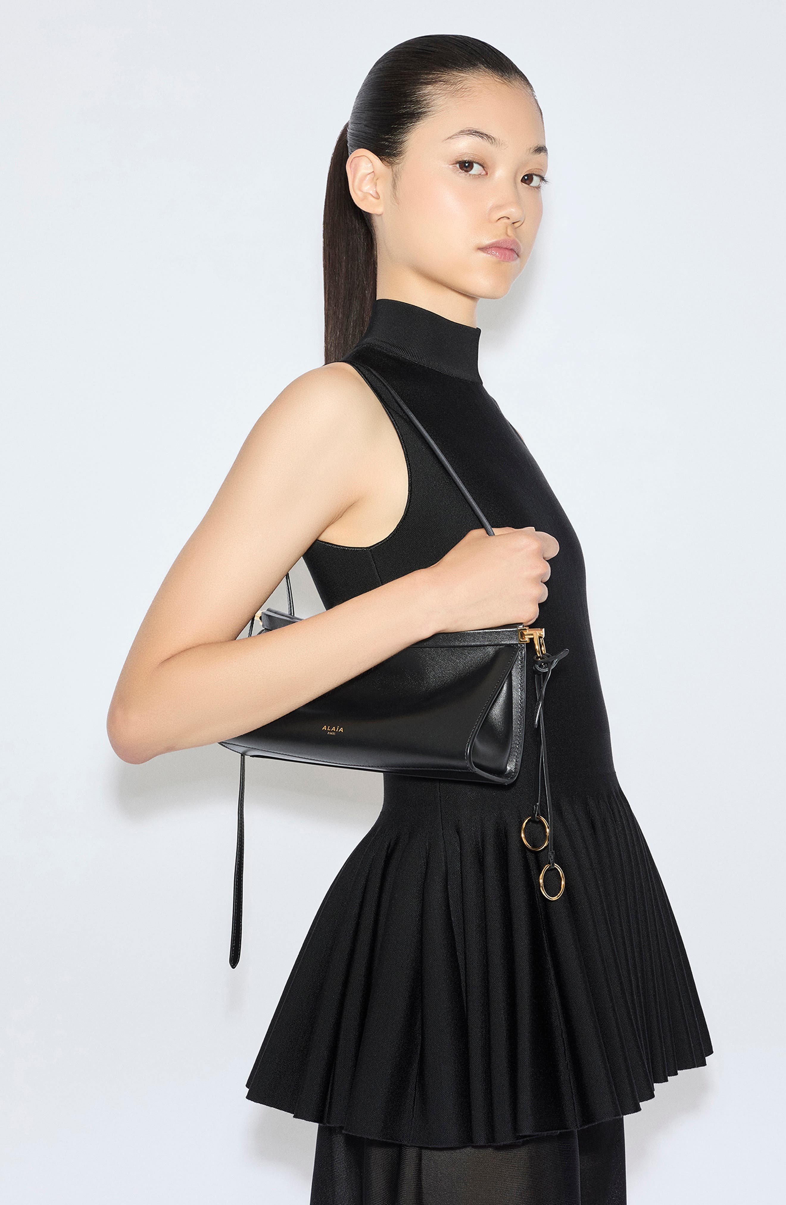 Alaïa Small Le Click East/West Leather Shoulder Bag in Noir at Nordstrom - 2