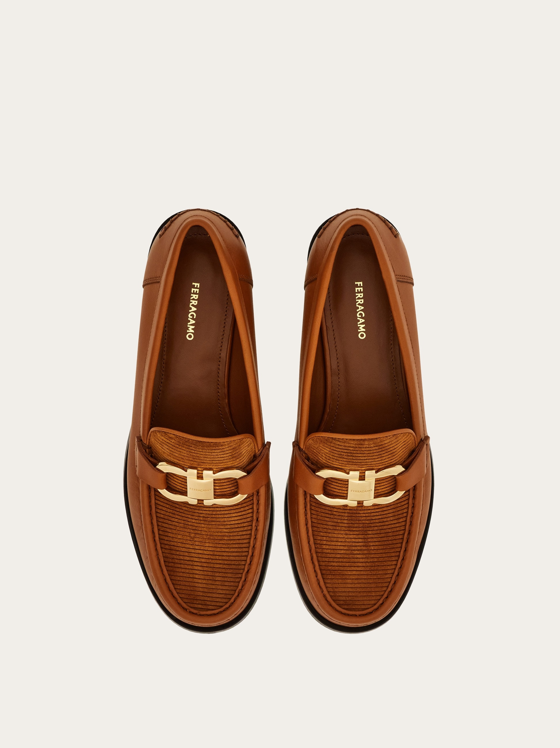 Loafer with Gancini ornament - 3