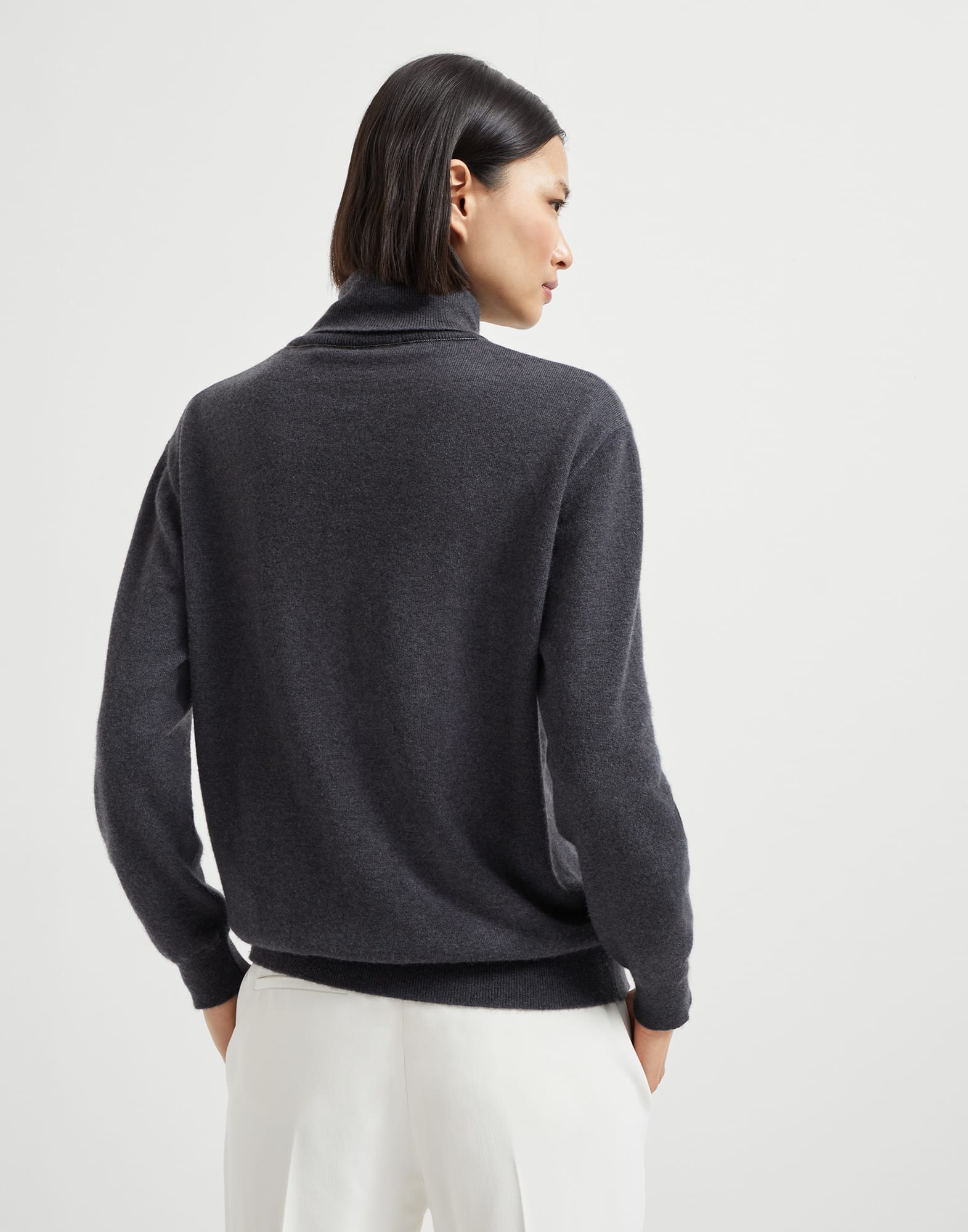 Cashmere turtleneck sweater with monili - 2
