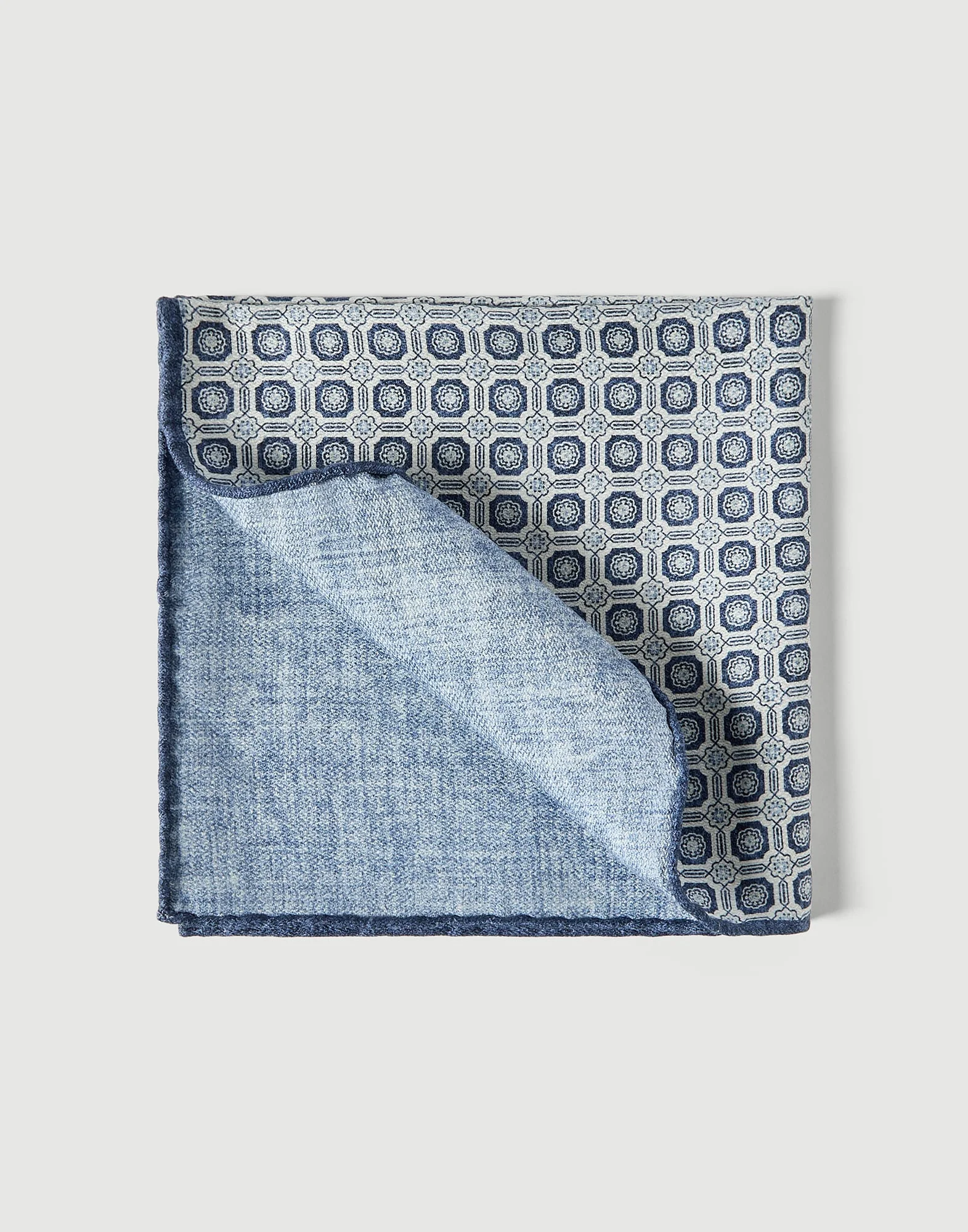 Silk pocket square with geometric design - 1