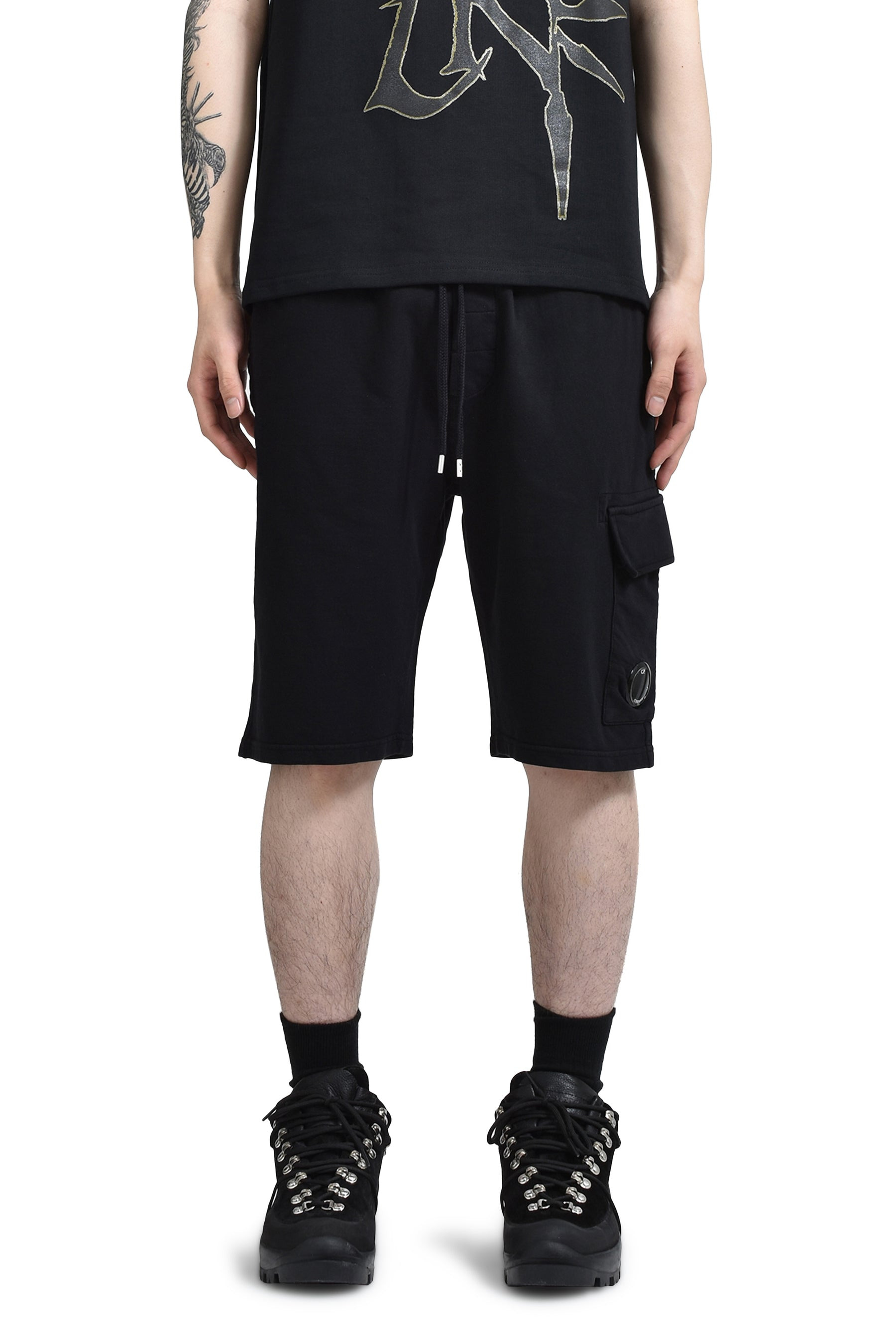 LIGHT FLEECE CARGO LENS SHORTS / BLK - 1