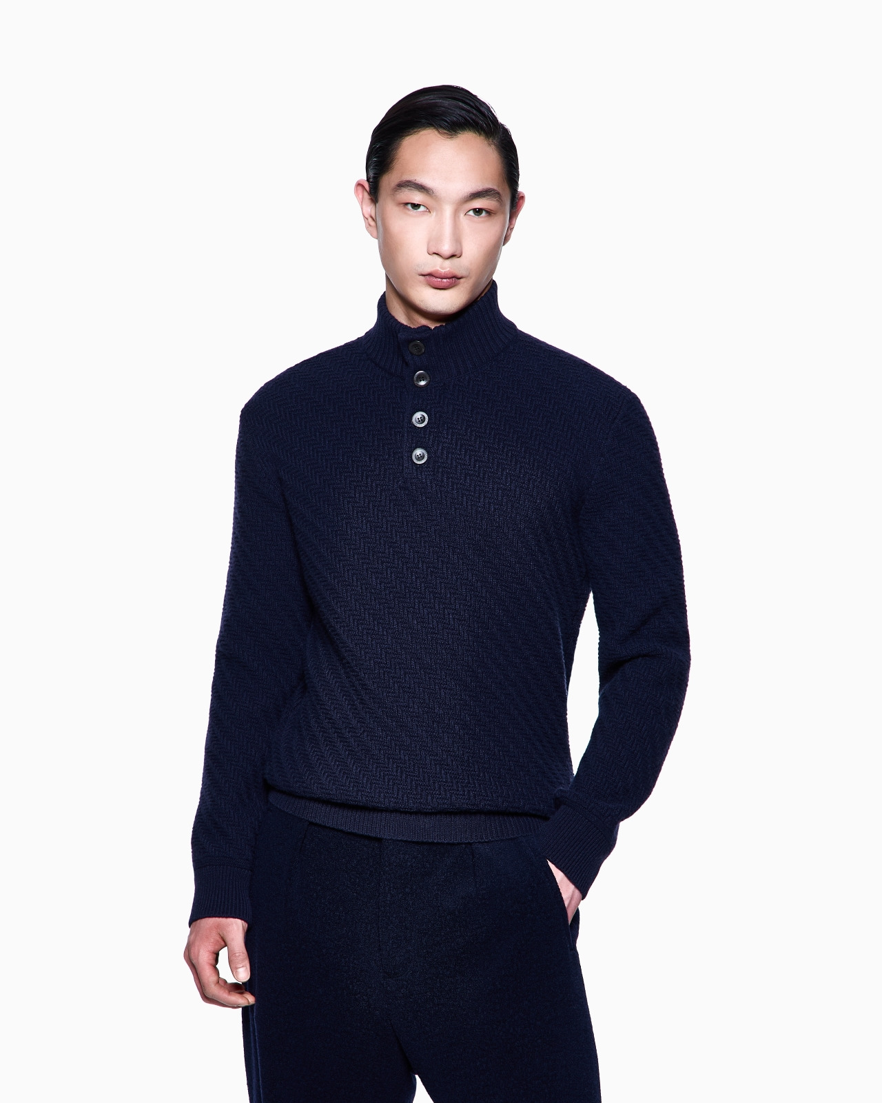 MOCK NECK JUMPER IN DIAGONAL LINKS-STITCH CASHMERE - 4