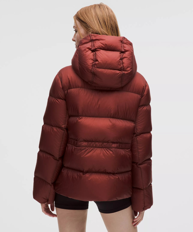 Featherweight 900-Down-Fill Puffer Jacket 3