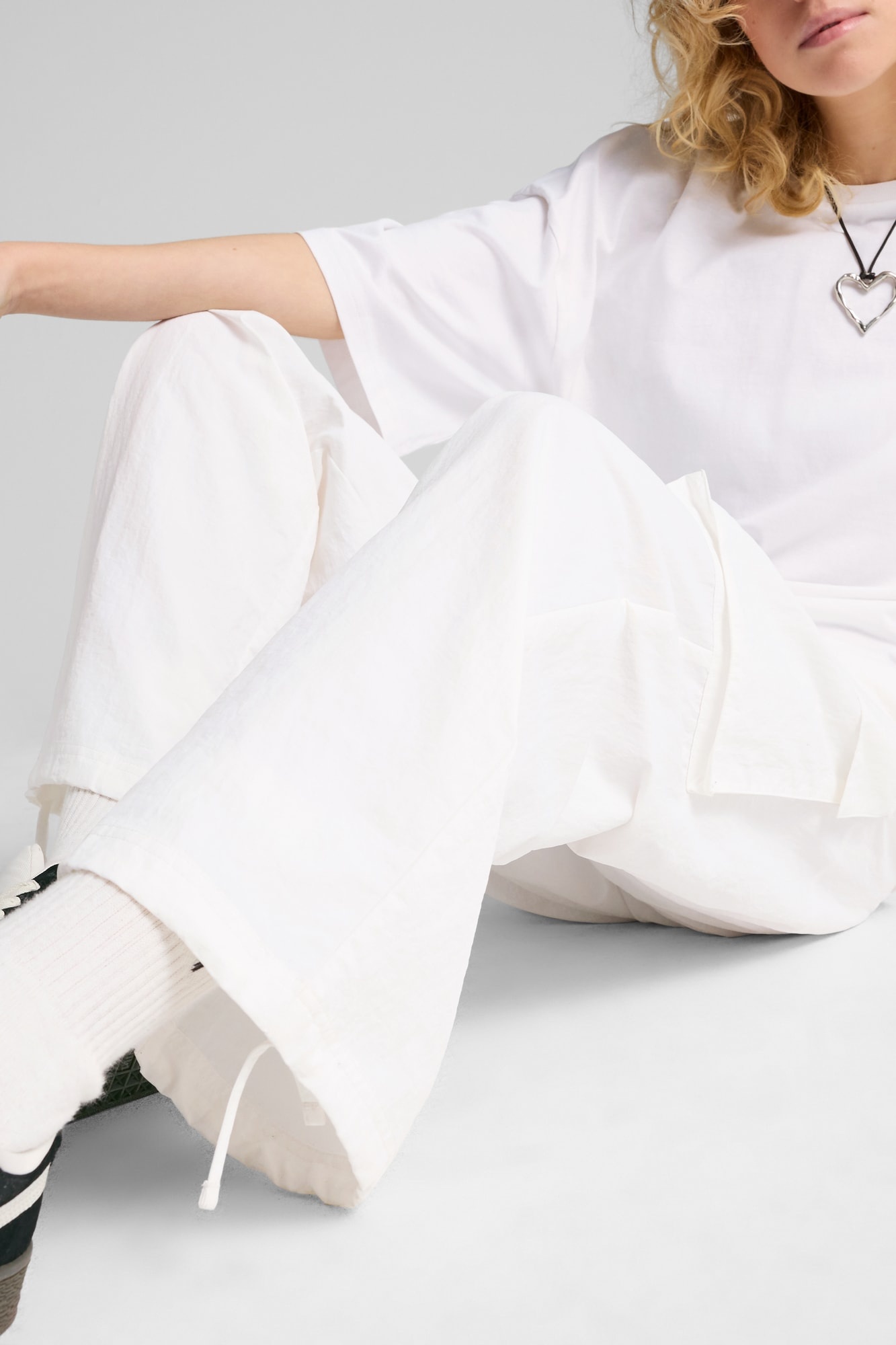 Wardrobe Essentials Women's Relaxed Woven Cargo Pants - 7