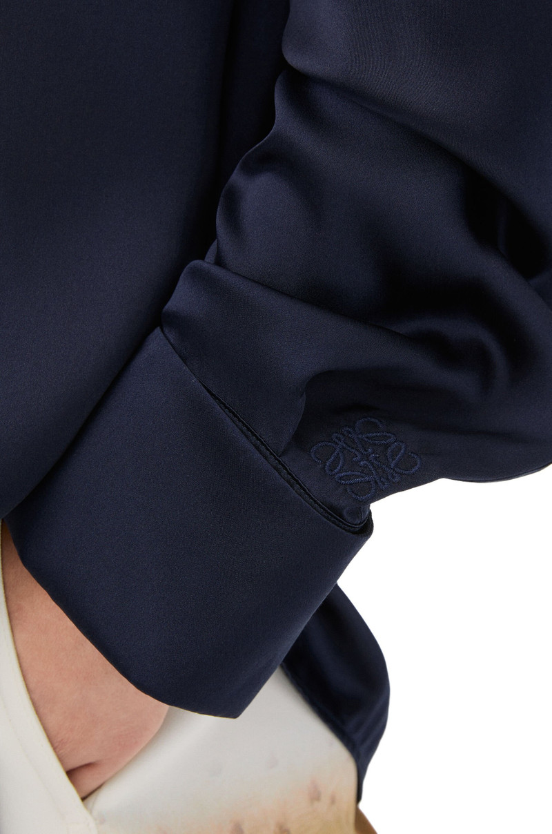 Draped shirt in silk 5