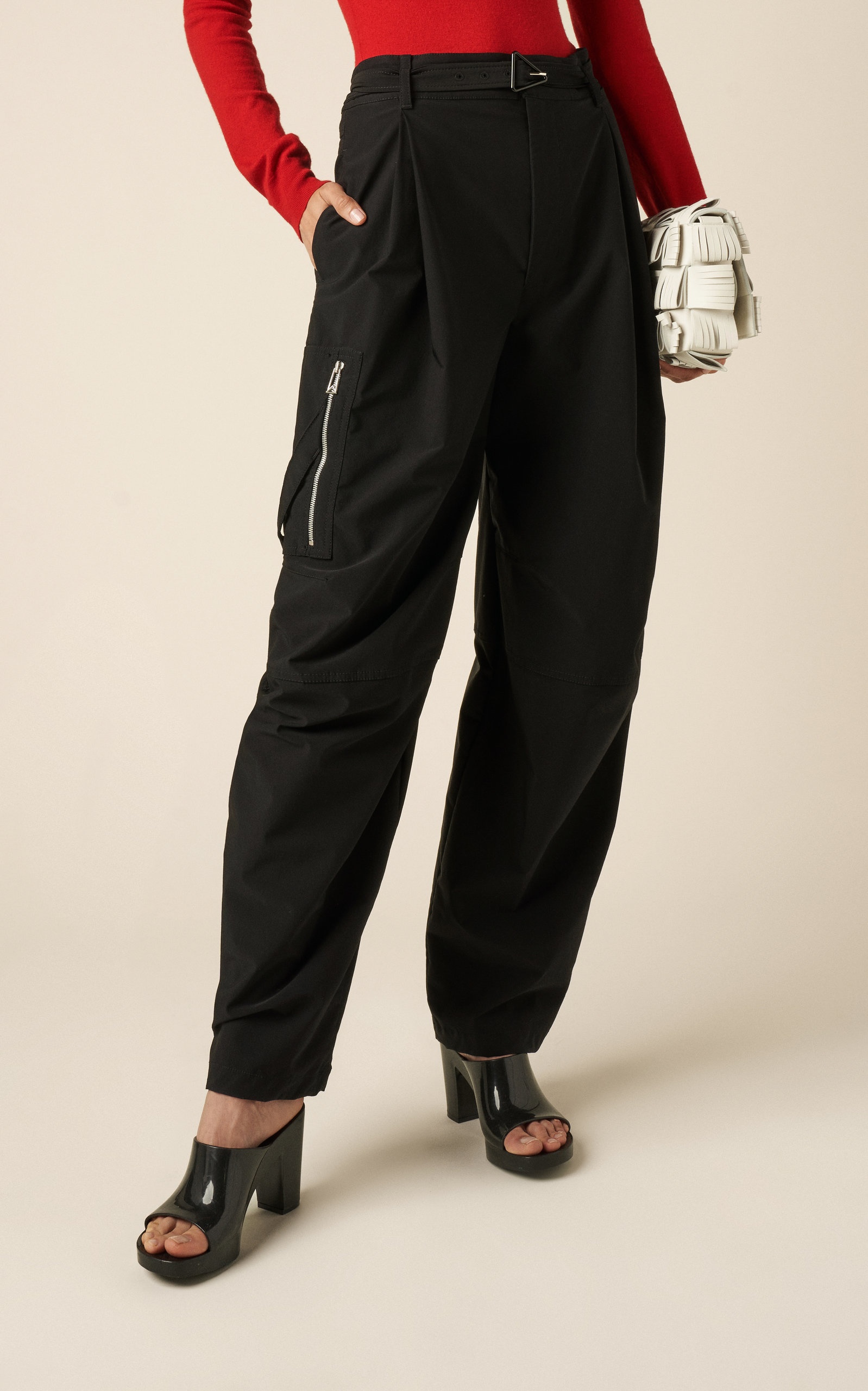 Pleated Tech-Wool Tapered Trousers black - 2