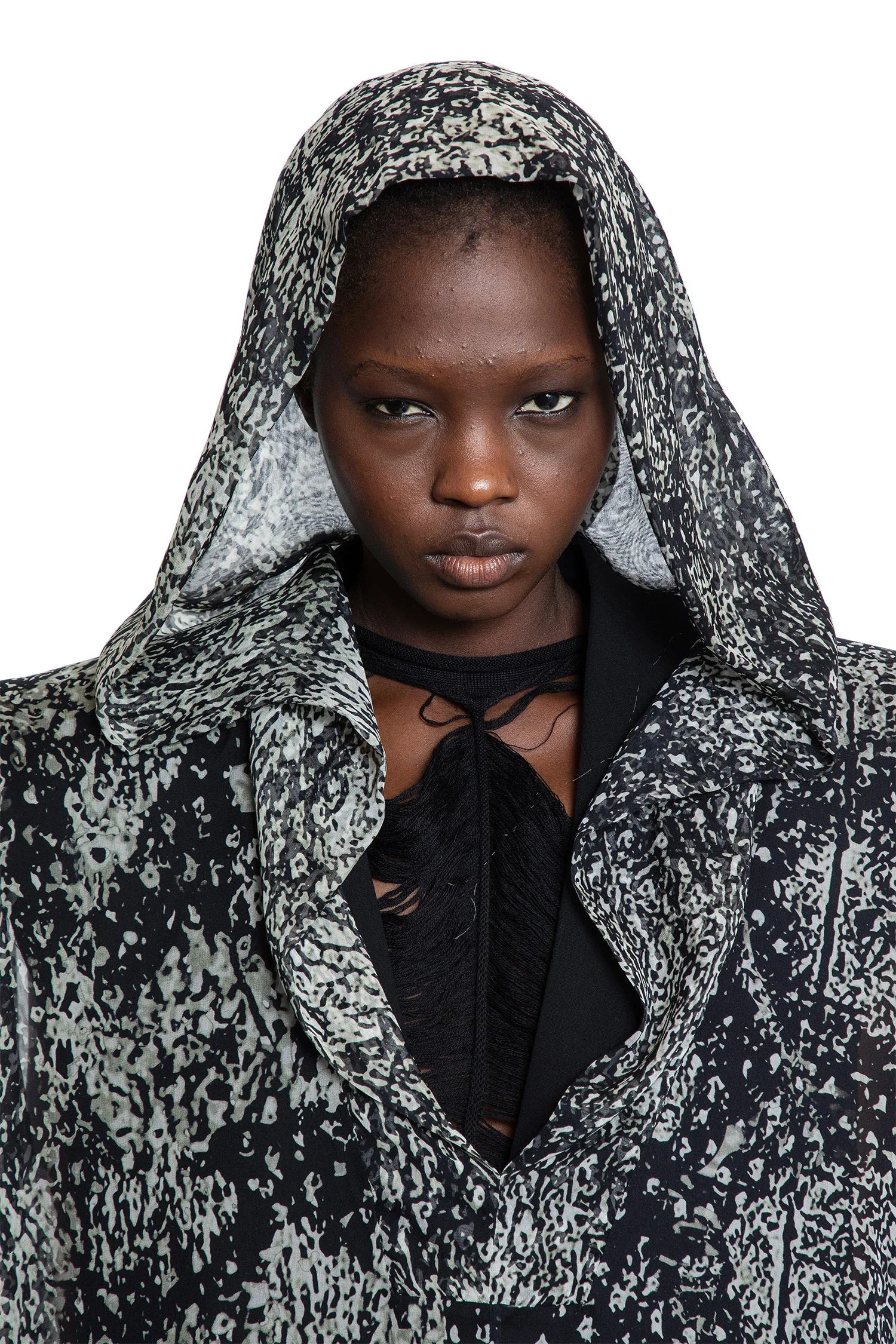 Hollywood-Hooded-Kaftan - 4
