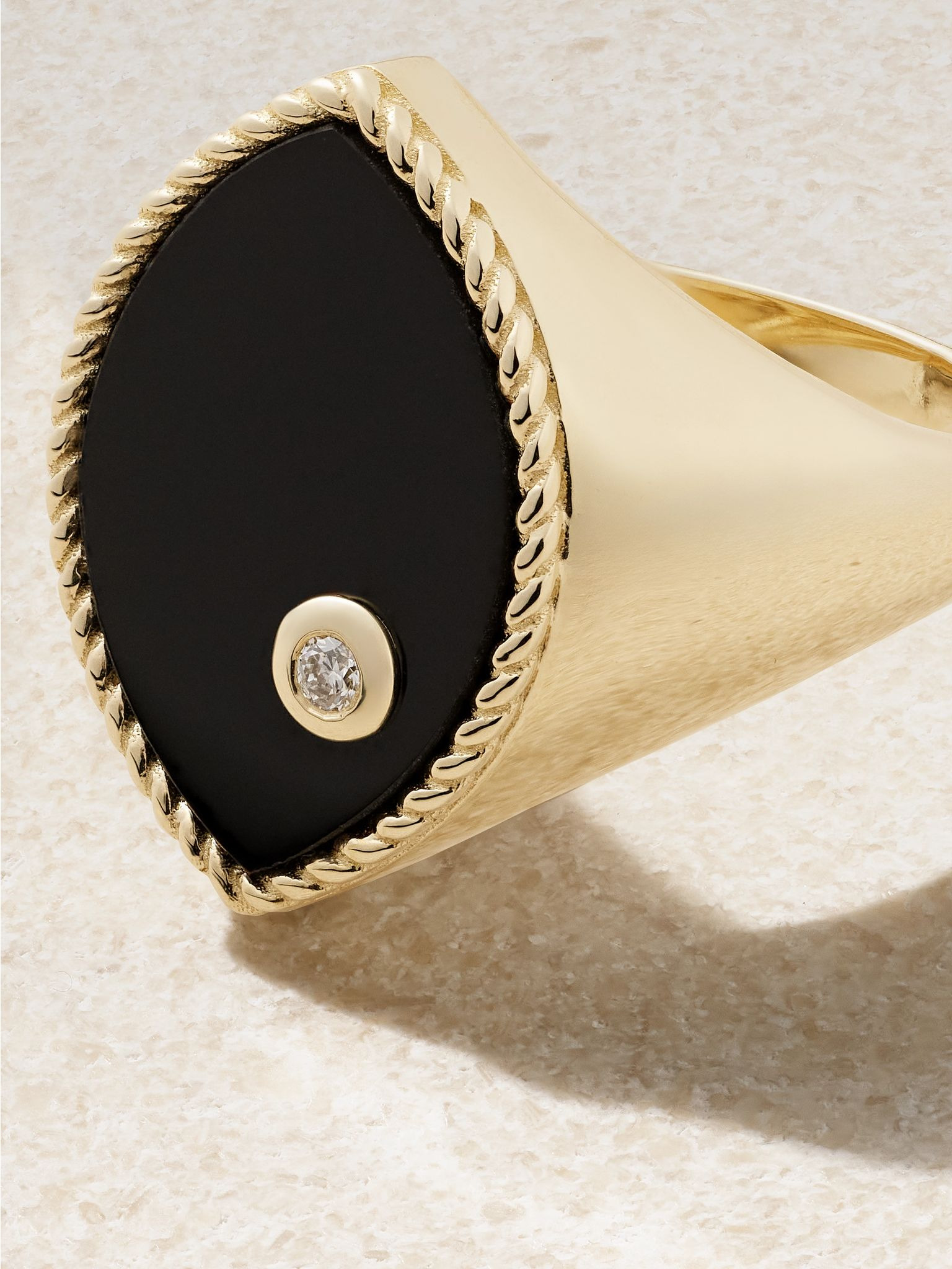 Chevalière Marquise 9-karat gold, onyx and diamond signet ring Black - 4
