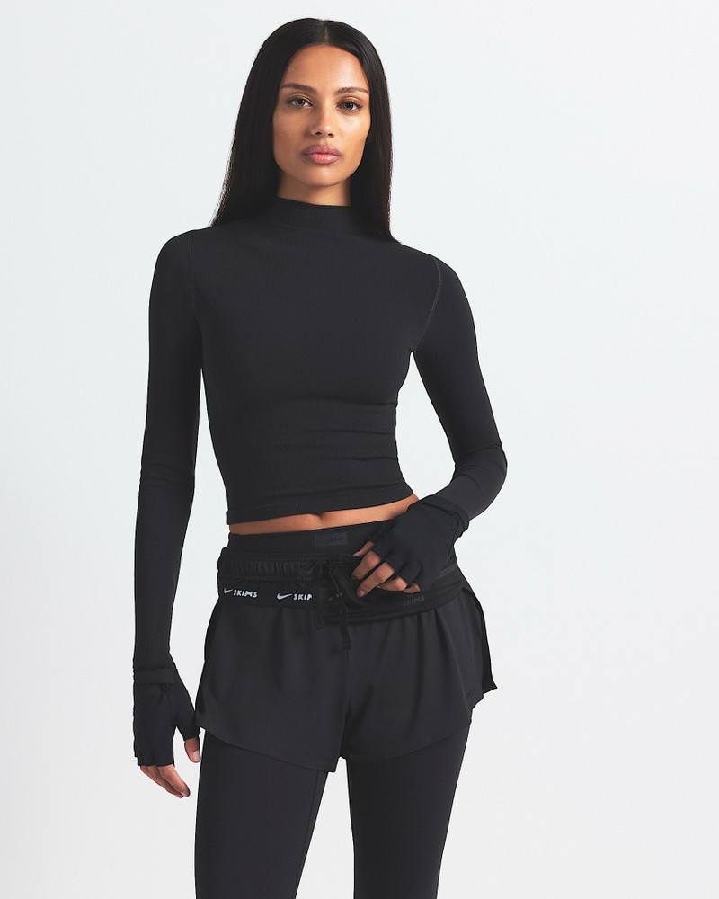 NikeSKIMS Vintage Seamless Women's Mock-Neck Crop Top 1