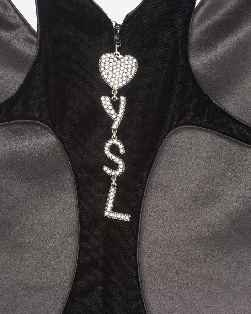 long tube dress in velvet 3