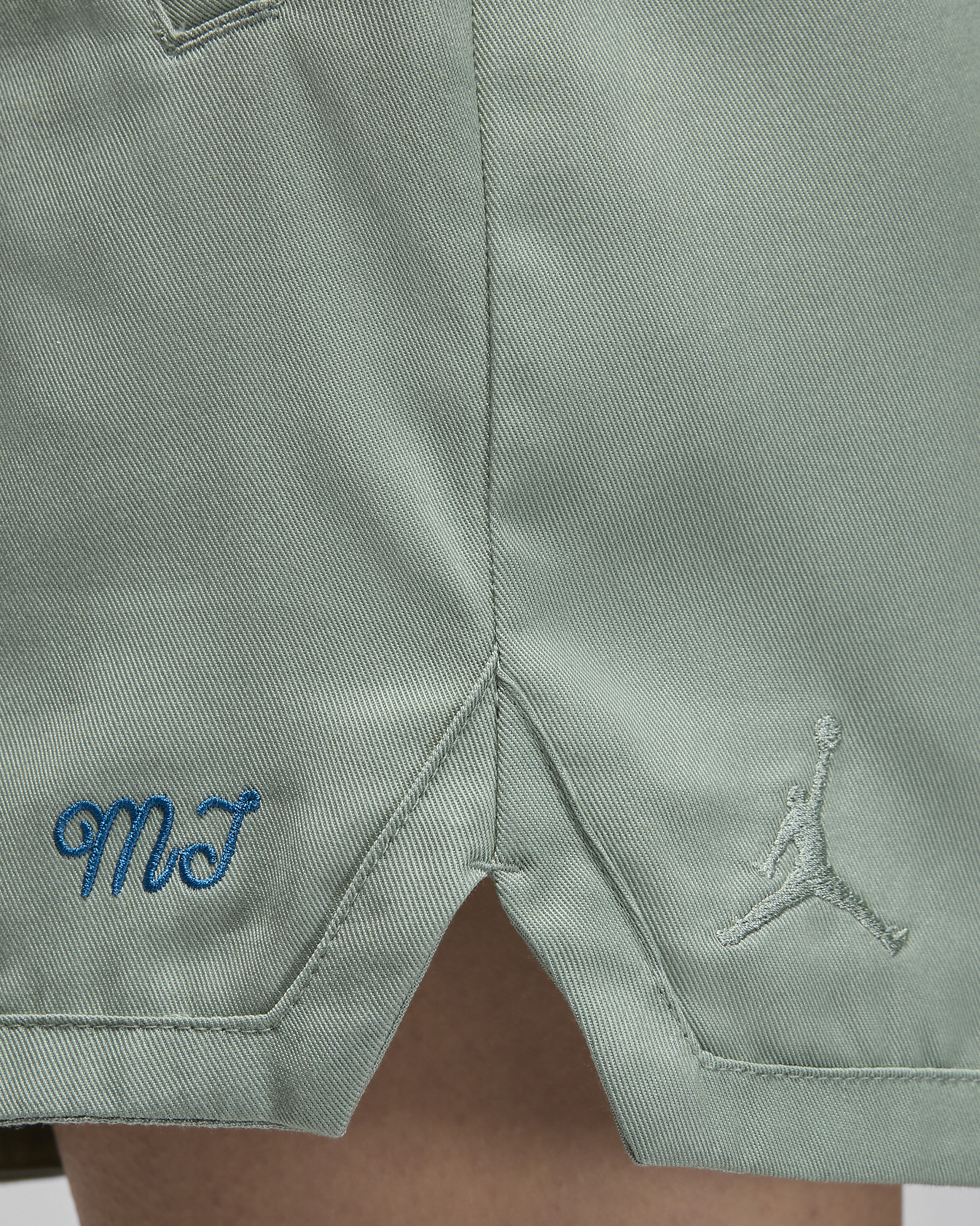 Jordan Women's Woven Shorts - 6