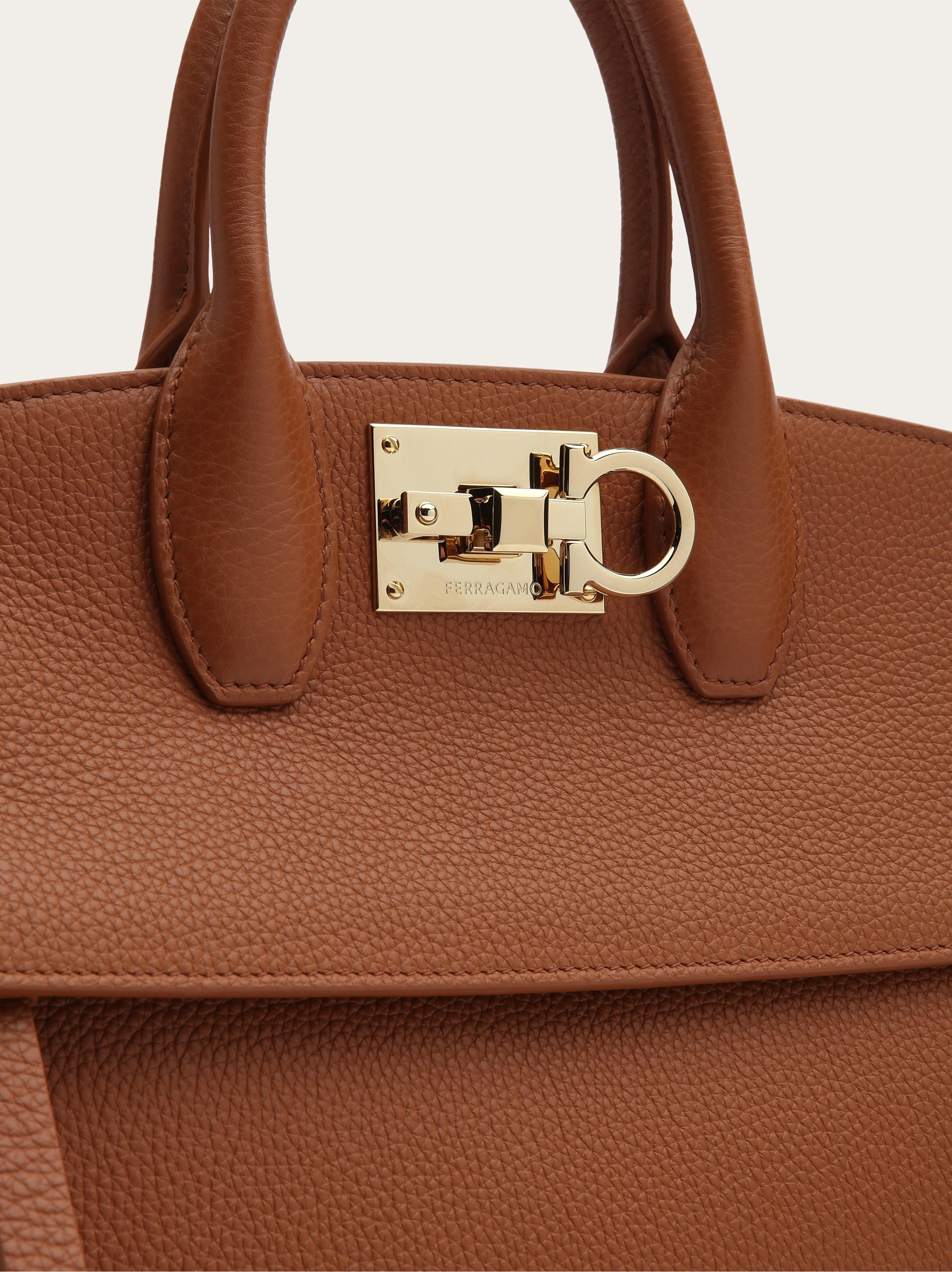 Ferragamo Studio Soft bag (S) - 7