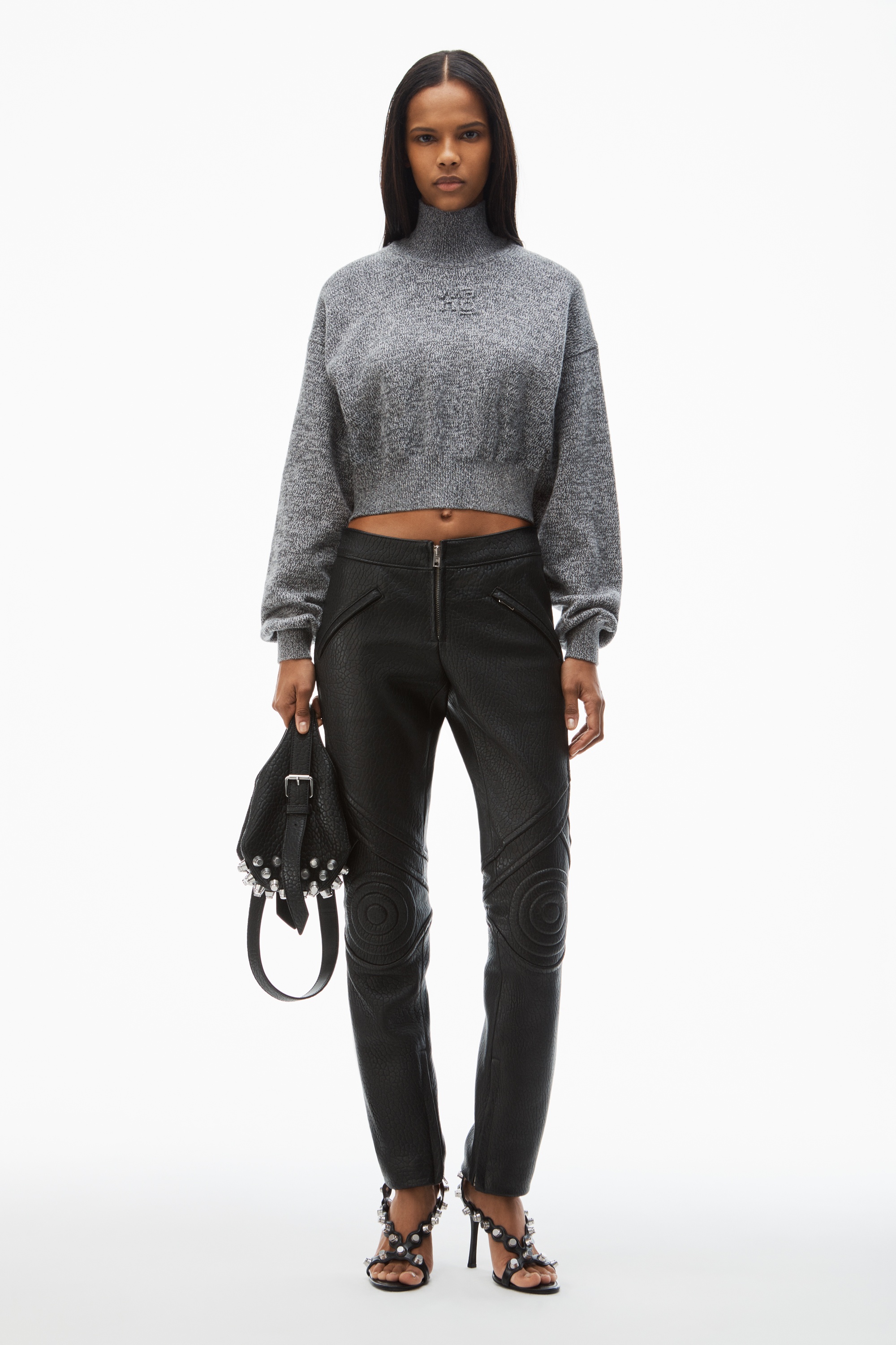 logo-embossed cropped sweater - 6