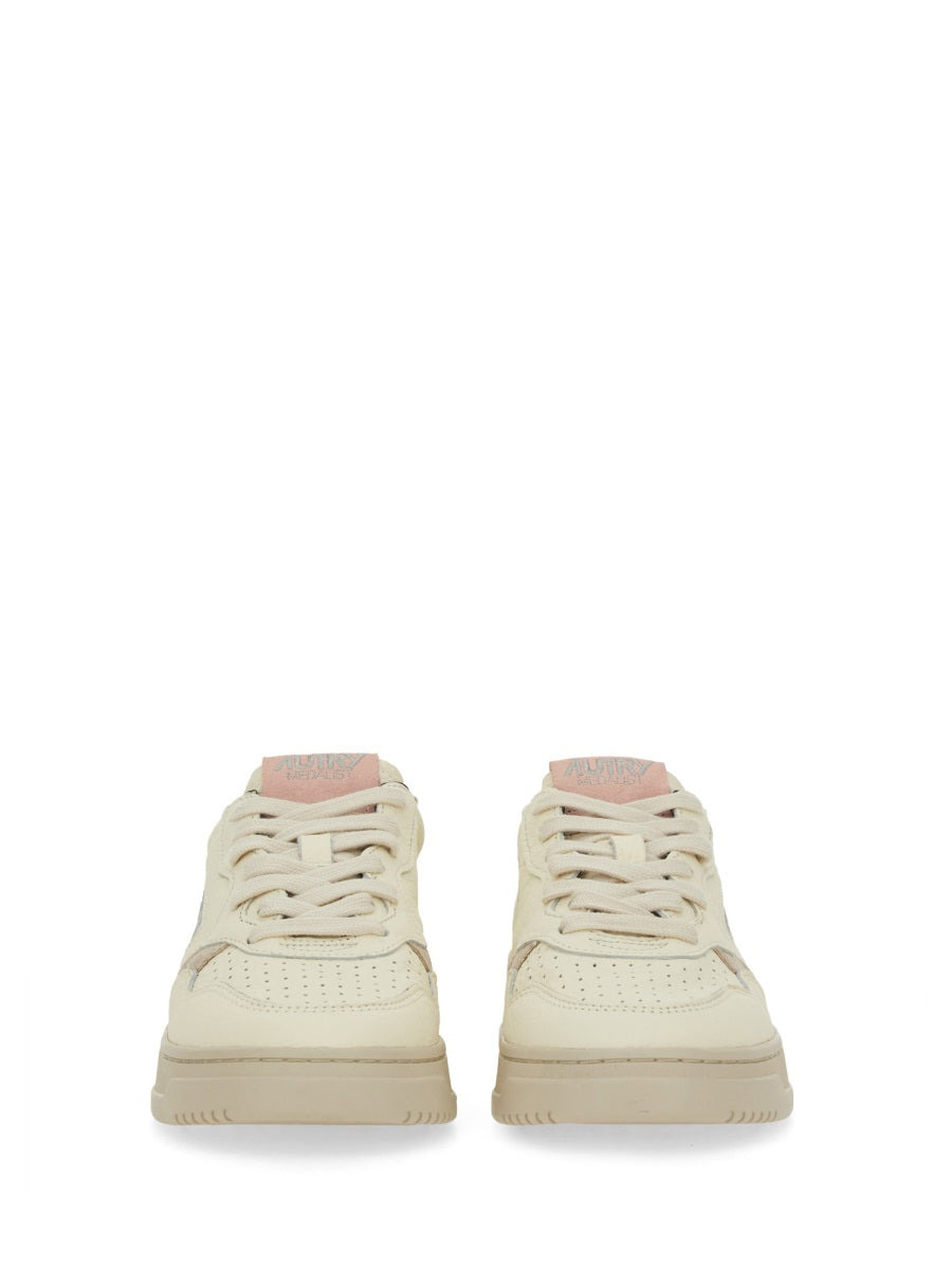Medalist Low Sneaker - 5