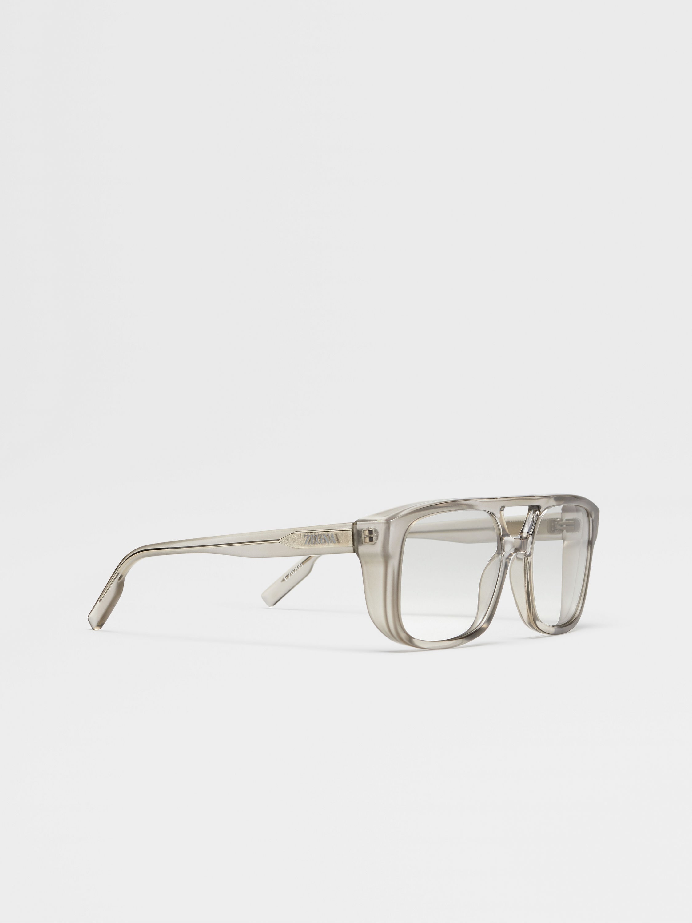 TRANSPARENT LIGHT GREY FASHION SHOW SUNGLASSES - 3