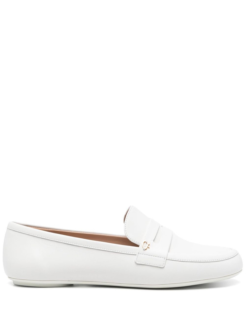 가죽 loafers 1