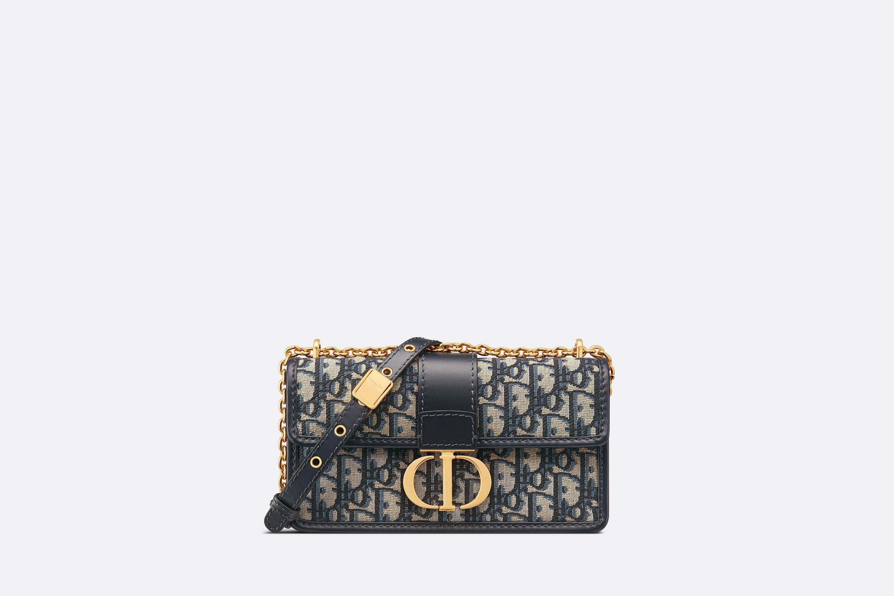 Dior 30 Montaigne East-West Bag with Chain | REVERSIBLE