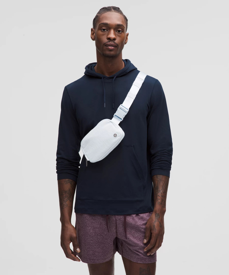 Everywhere Belt Bag with Long Strap 1L 6