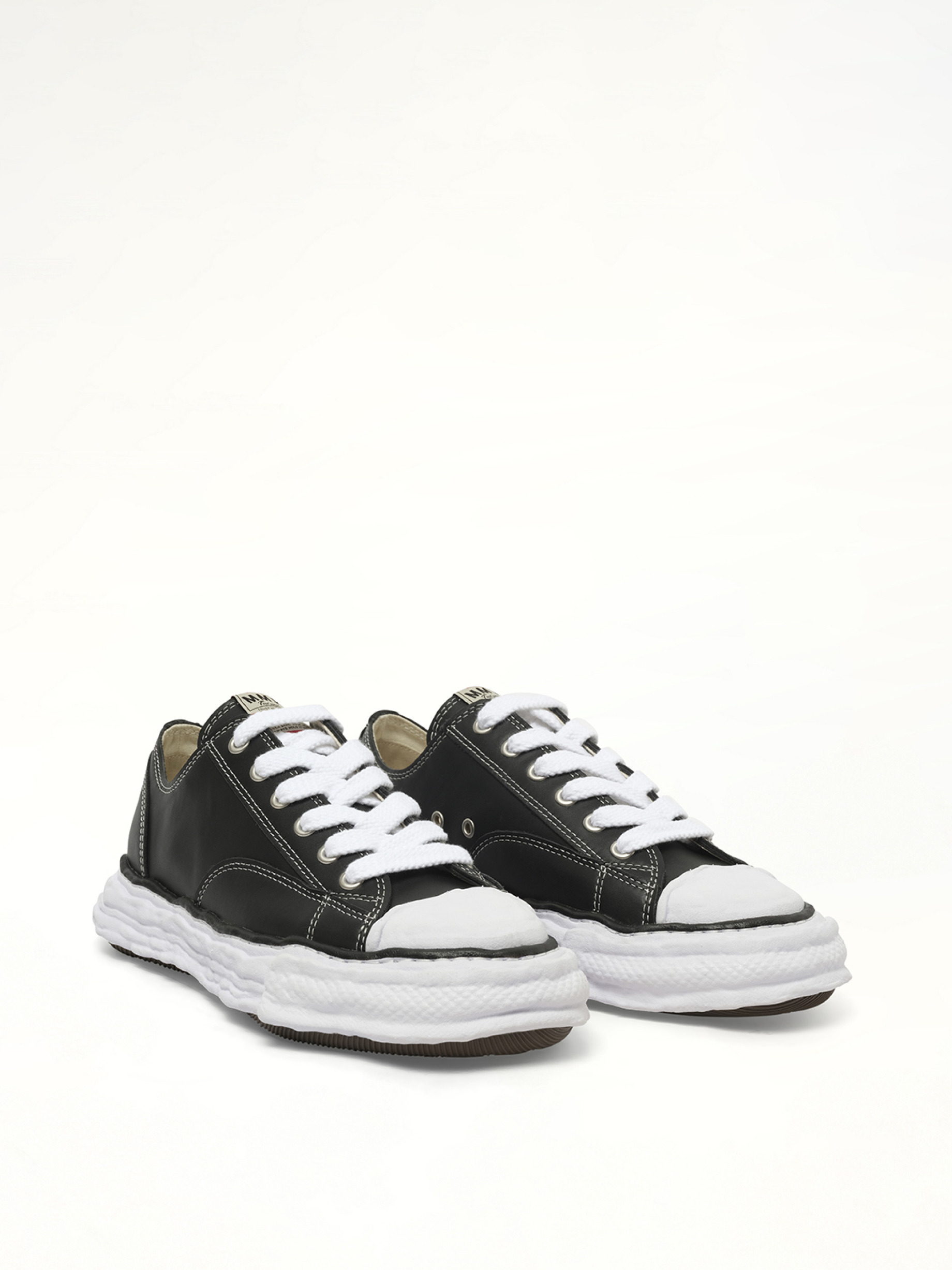 Peterson 23 OG Low Leather Sneaker in Black/White - 2