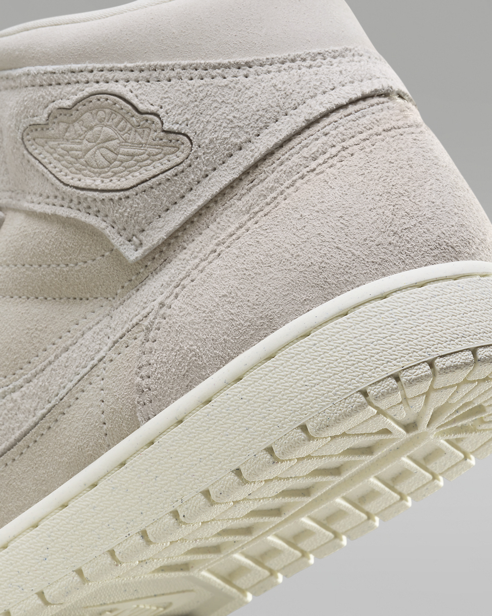 Men's Air Jordan 1 Mid SE Craft Shoes - 8