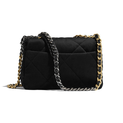 CHANEL CHANEL 19 Flap Bag outlook