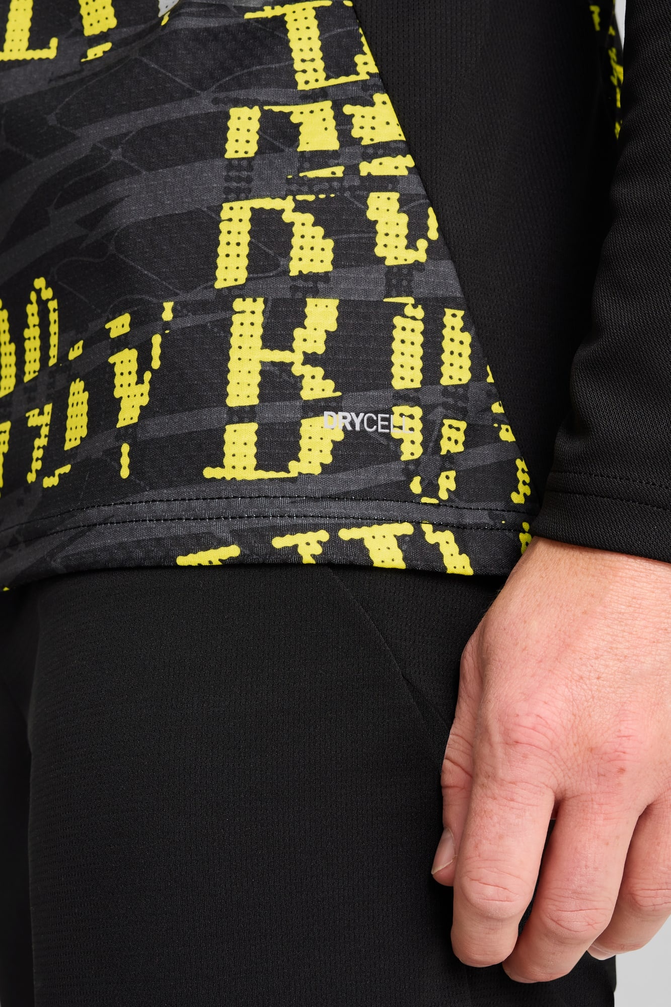 Borussia Dortmund Men's Pre-Match Quarter-Zip Top - 6