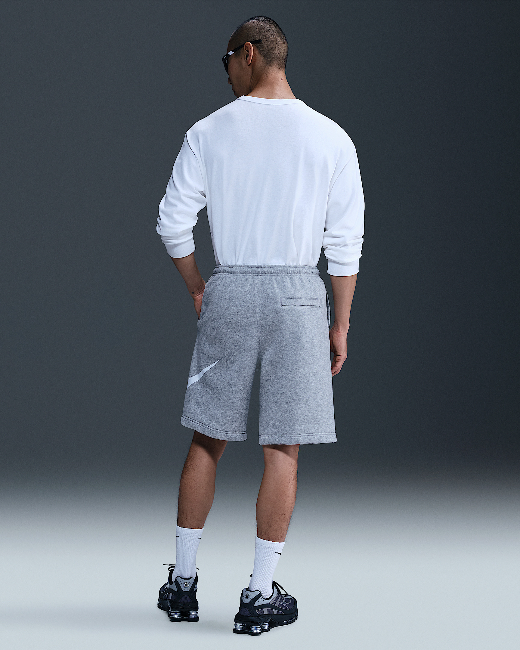 Nike Club Men's Fleece Shorts - 4