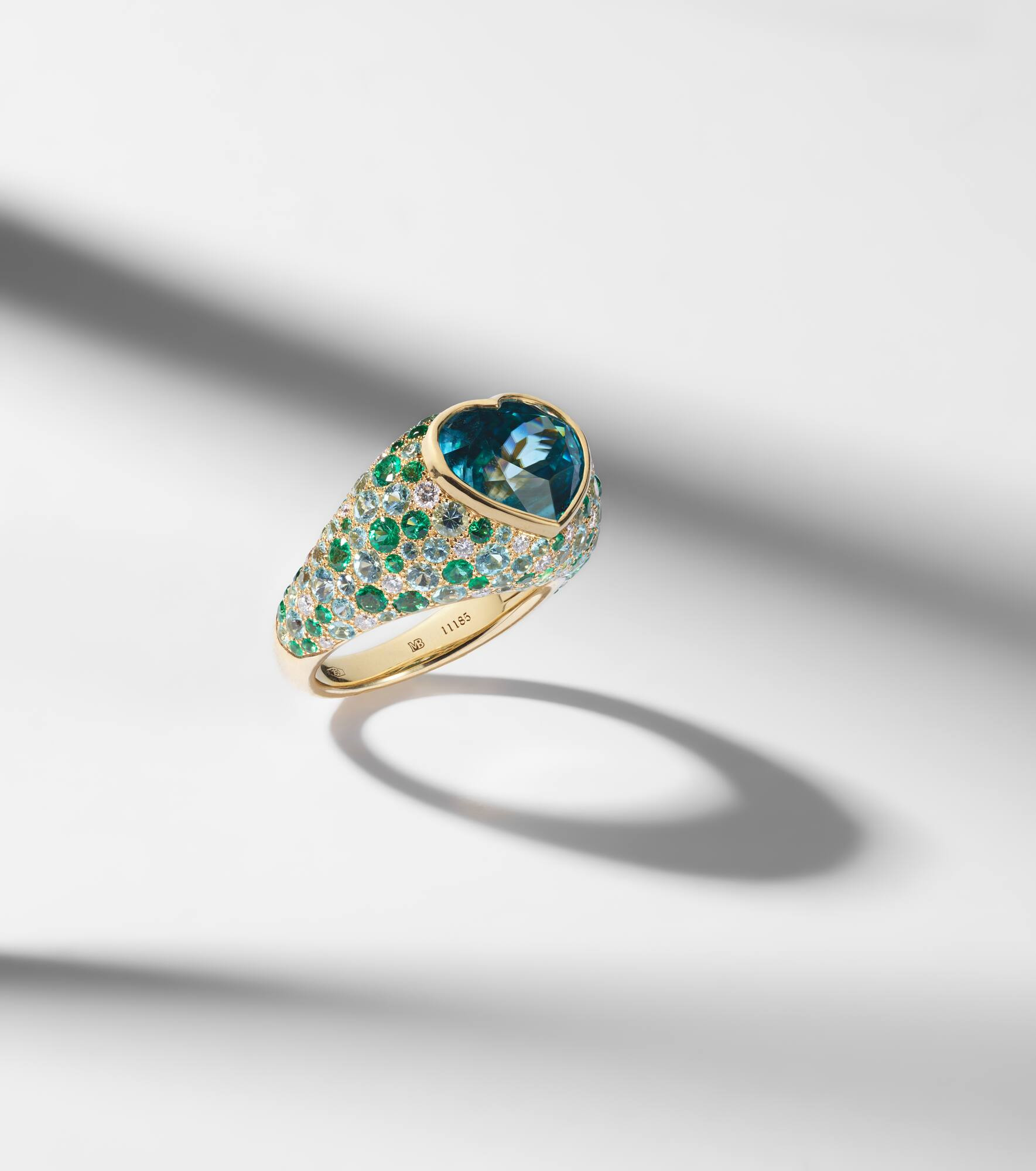 Calvina 18kt gold ring with gemstones - 5