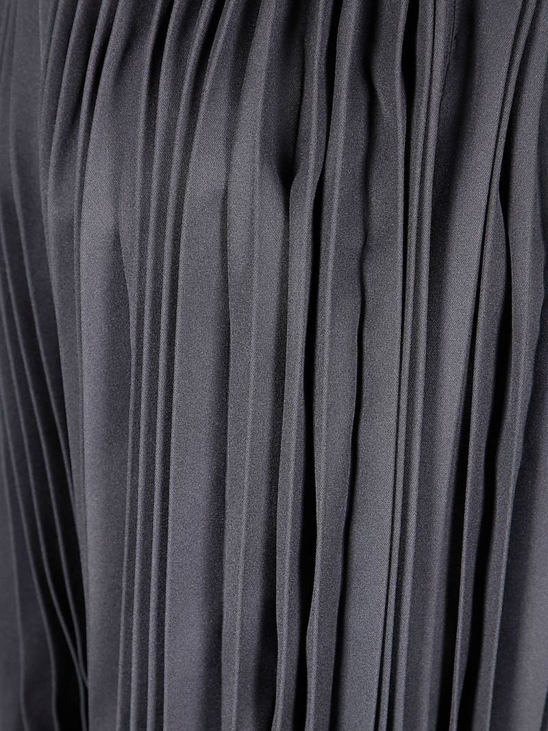 pleated trousers 3