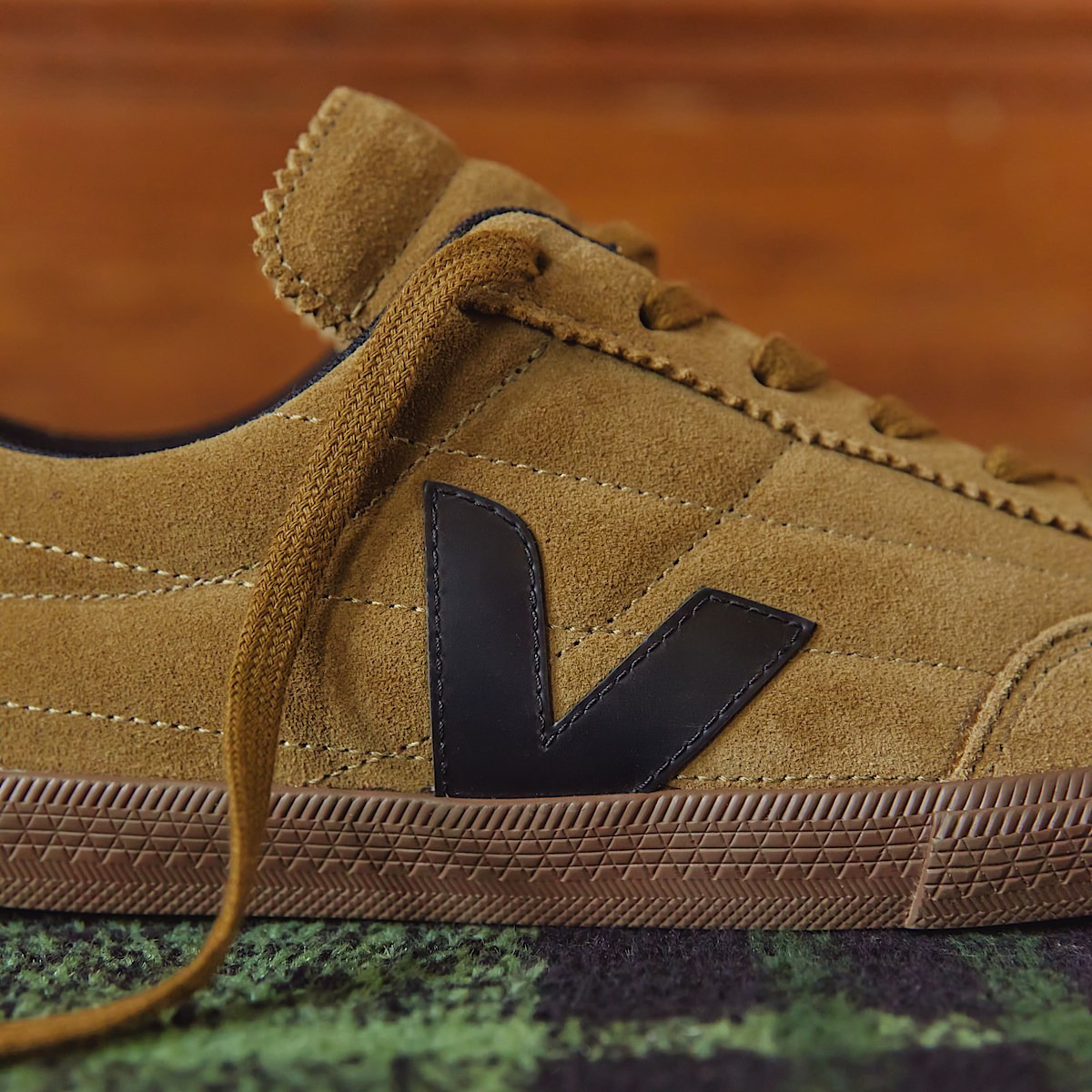 PANENKA SUEDE TENT BLACK BARK - 4