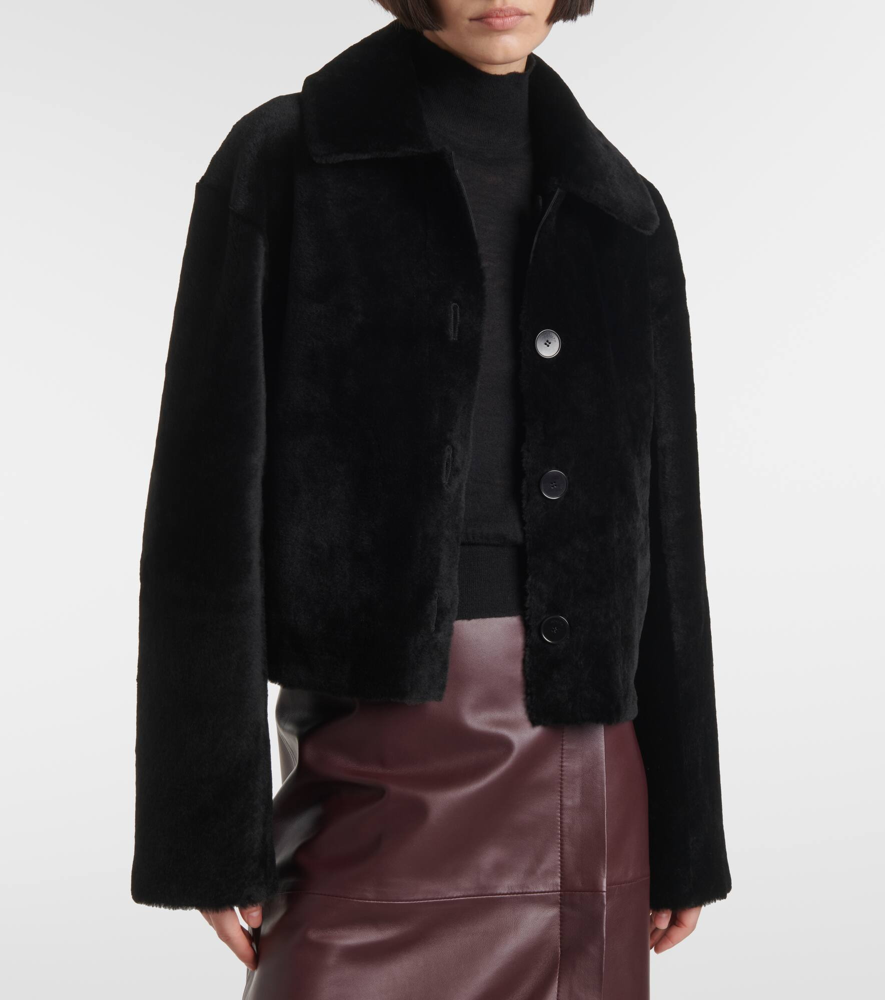 Reversible shearling and leather jacket - 7