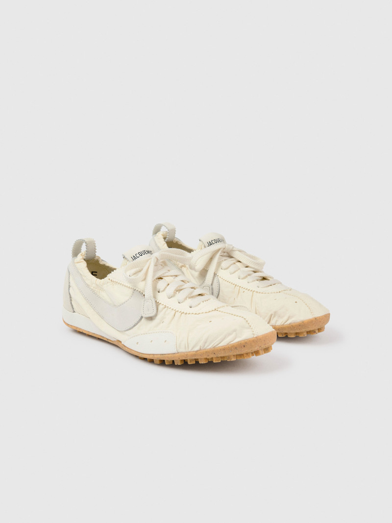 Moon Shoe Jacquemus + Nike 7